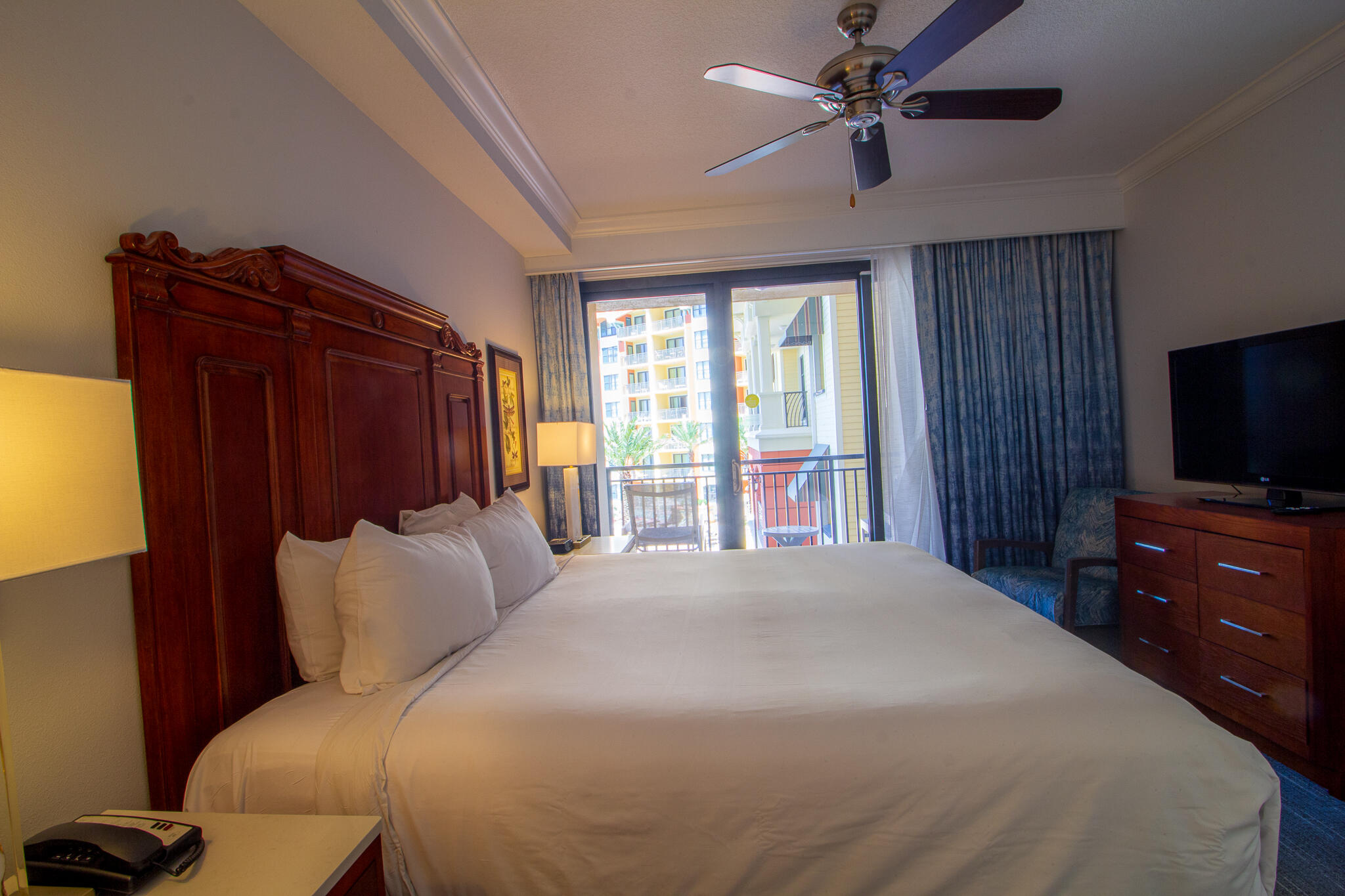 EMERALD GRANDE - Residential