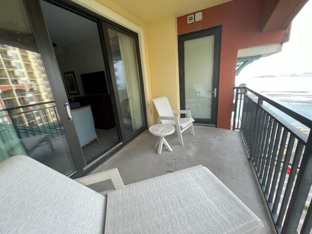 EMERALD GRANDE - Residential