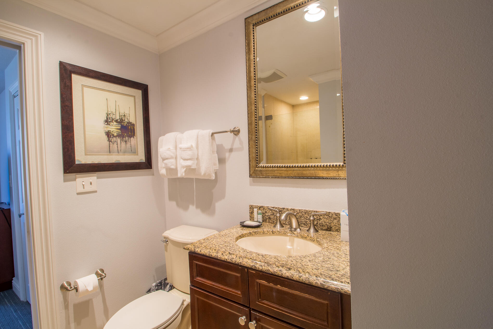 EMERALD GRANDE - Residential