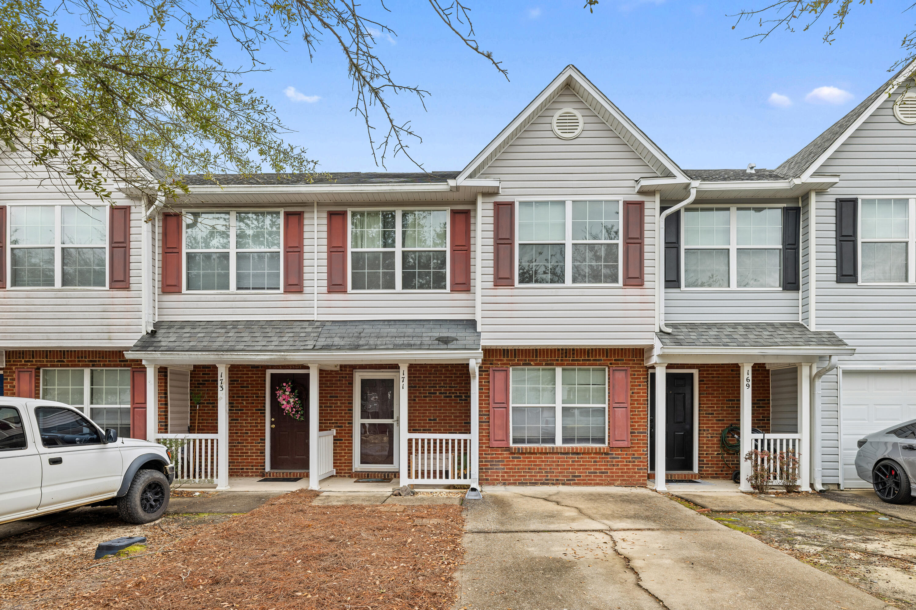 ROLLING PINES - Residential