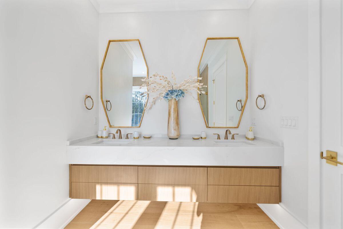 SEAGROVE 2ND ADDN - Residential