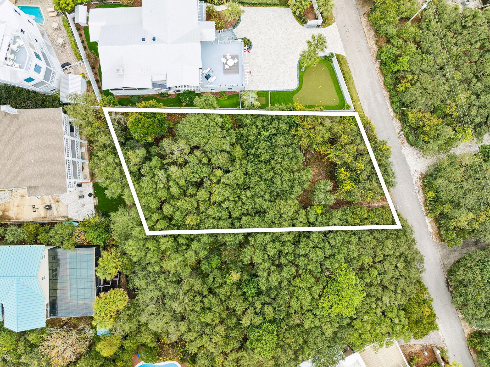 BEACH HIGHLAND - Land