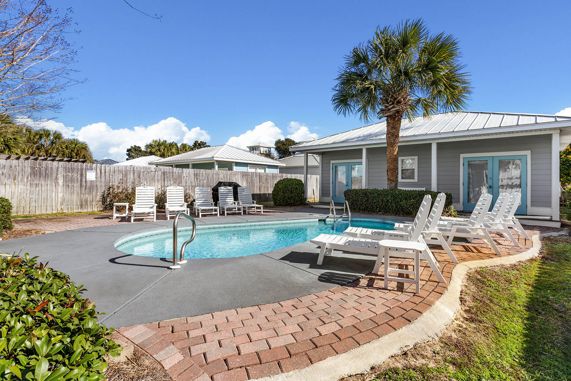 CRYSTAL BEACH - Residential