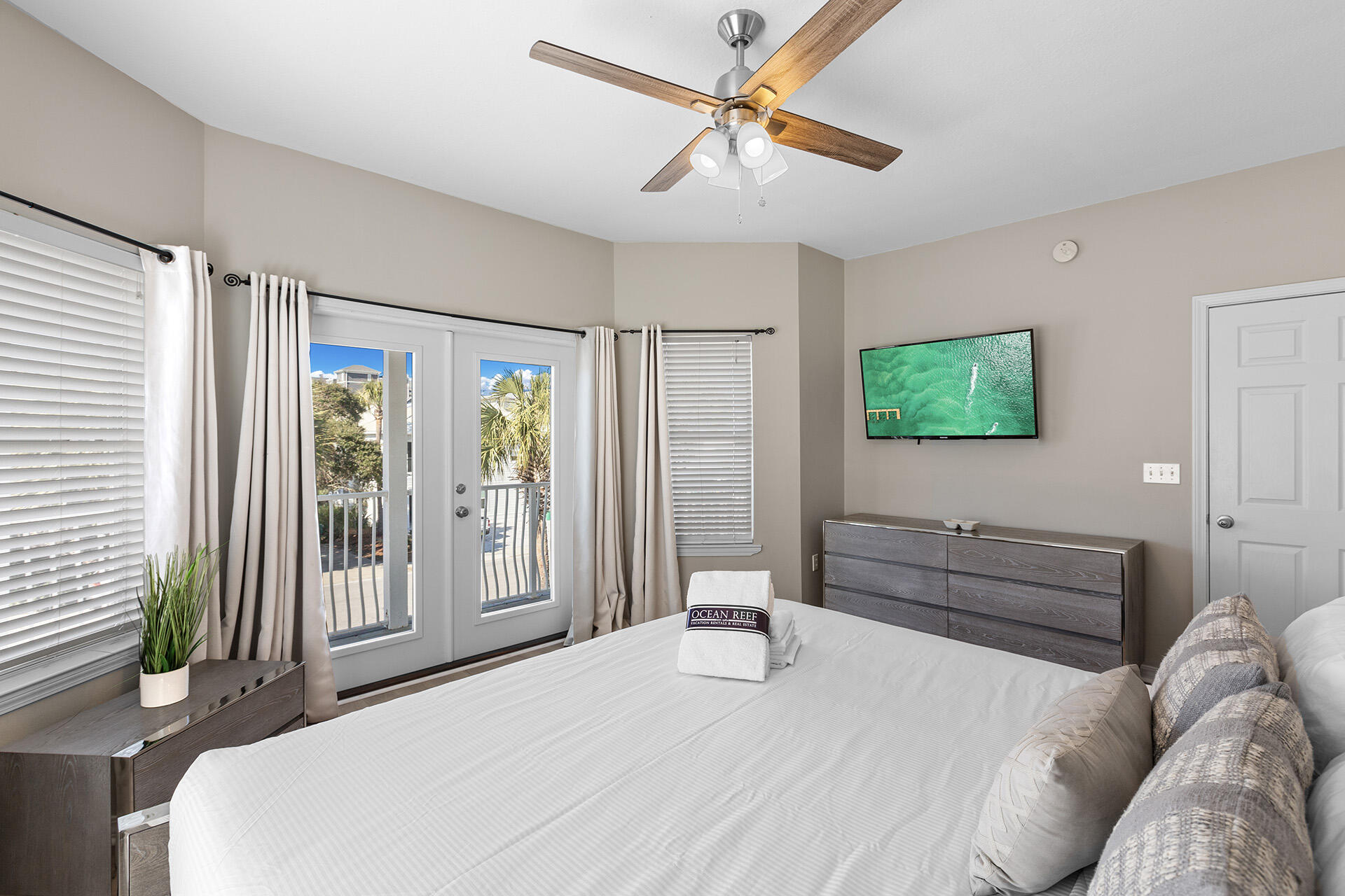 CRYSTAL BEACH - Residential