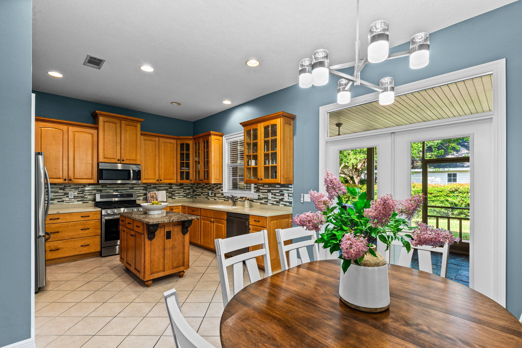 FAIRWAY OAKS AT MAGNOLIA - Residential