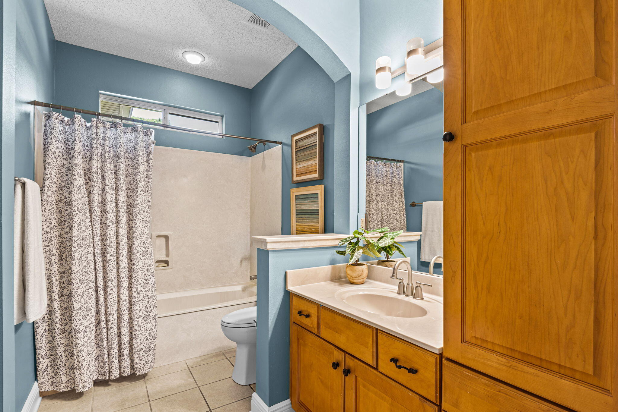 FAIRWAY OAKS AT MAGNOLIA - Residential