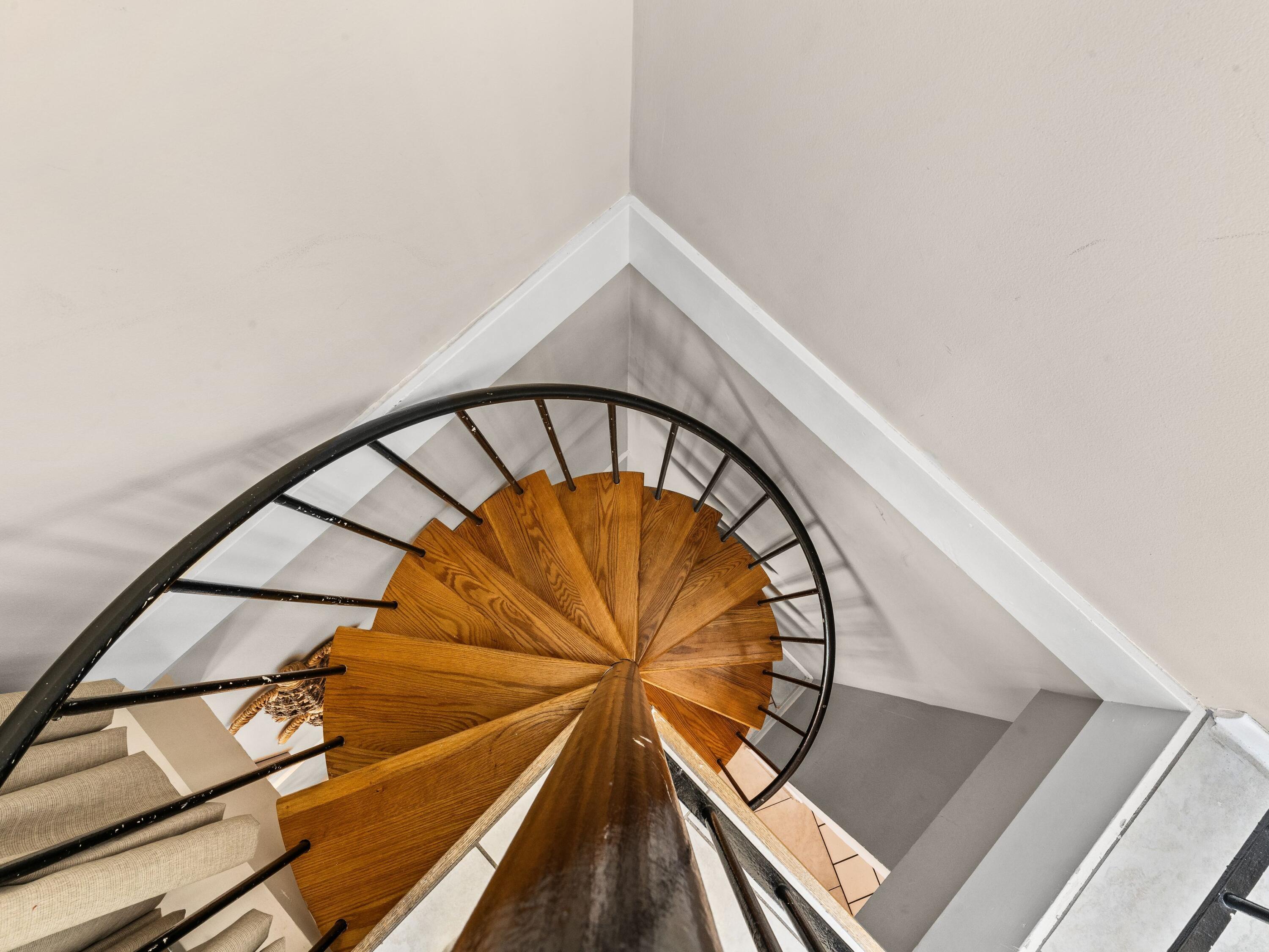 EDGEWATER TOWER 1A CONDO - Residential