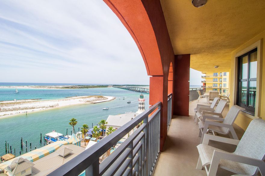 This fractional ownership opportunity provides a 1/8 share with 6 weeks of usage, allowing you to experience Destin year-round. This stunning 3-bedroom, 3-bathroom corner condo boasts breathtaking water views of Destin Harbor, East Pass, the Gulf, and Crab Island. Enjoy 500+ sq. ft. of balcony space to soak in the scenery. Amenities include a pool, 2 hot tubs, spa, fitness center, 24-hour front desk, bell service, onsite dining with room service, and beach service with chairs and umbrellas. Conveniently located just an elevator ride from HarborWalk Village's vibrant shopping, dining, and entertainment. Use weeks for 2026 are Feb 6-13, Apr 3-10, Jun 26-Jul 10, Sep 25-Oct 2, and Nov 20-27.