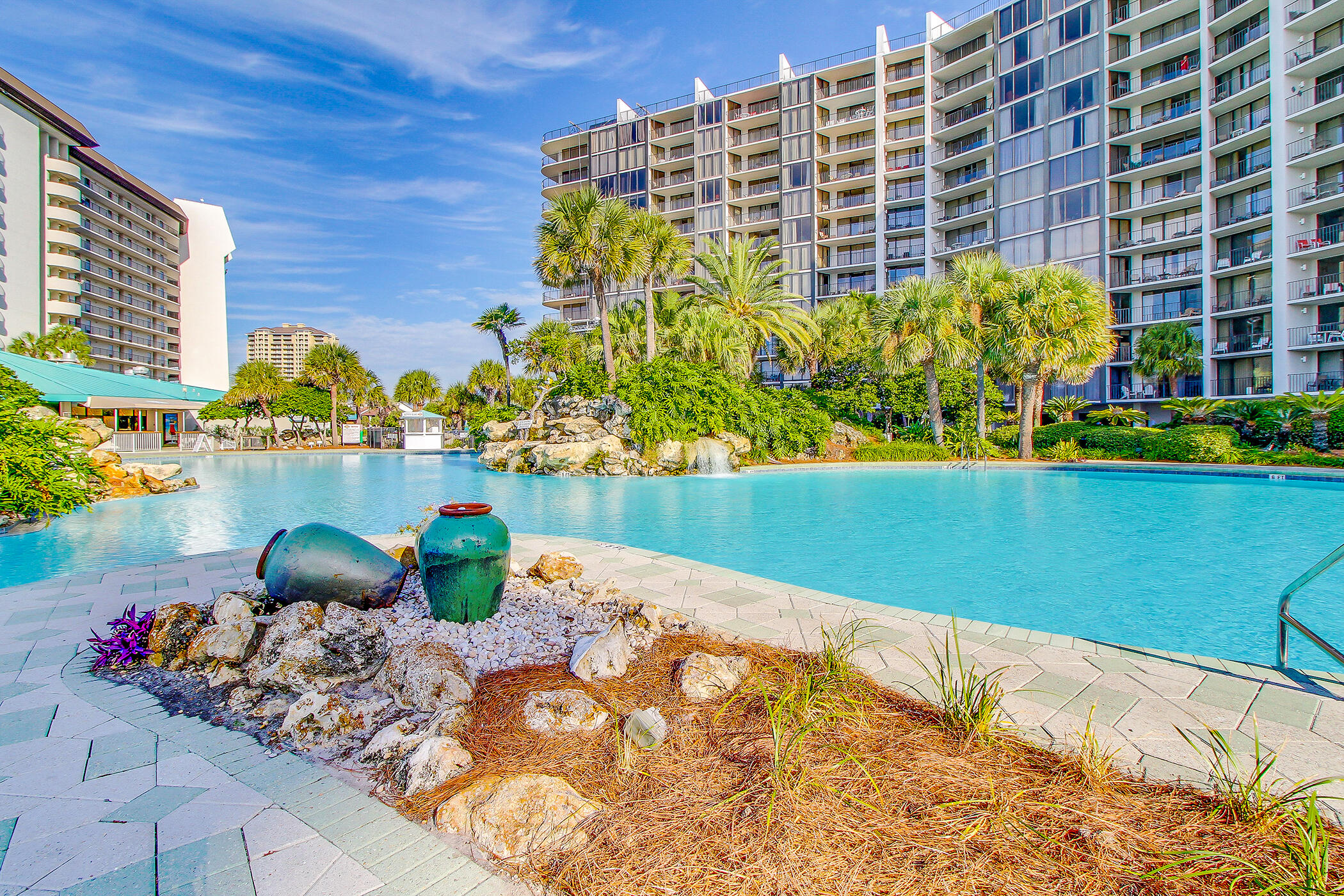 EDGEWATER - Residential