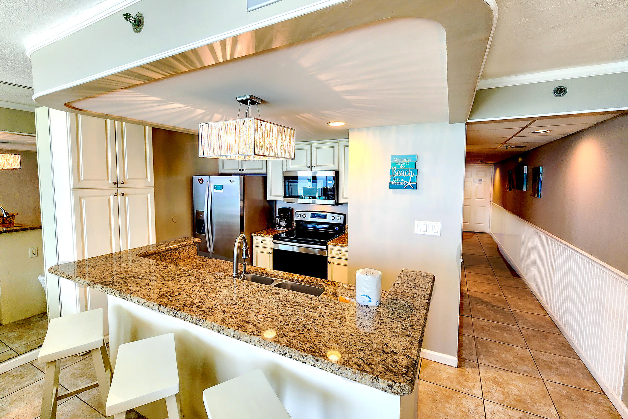 EDGEWATER - Residential