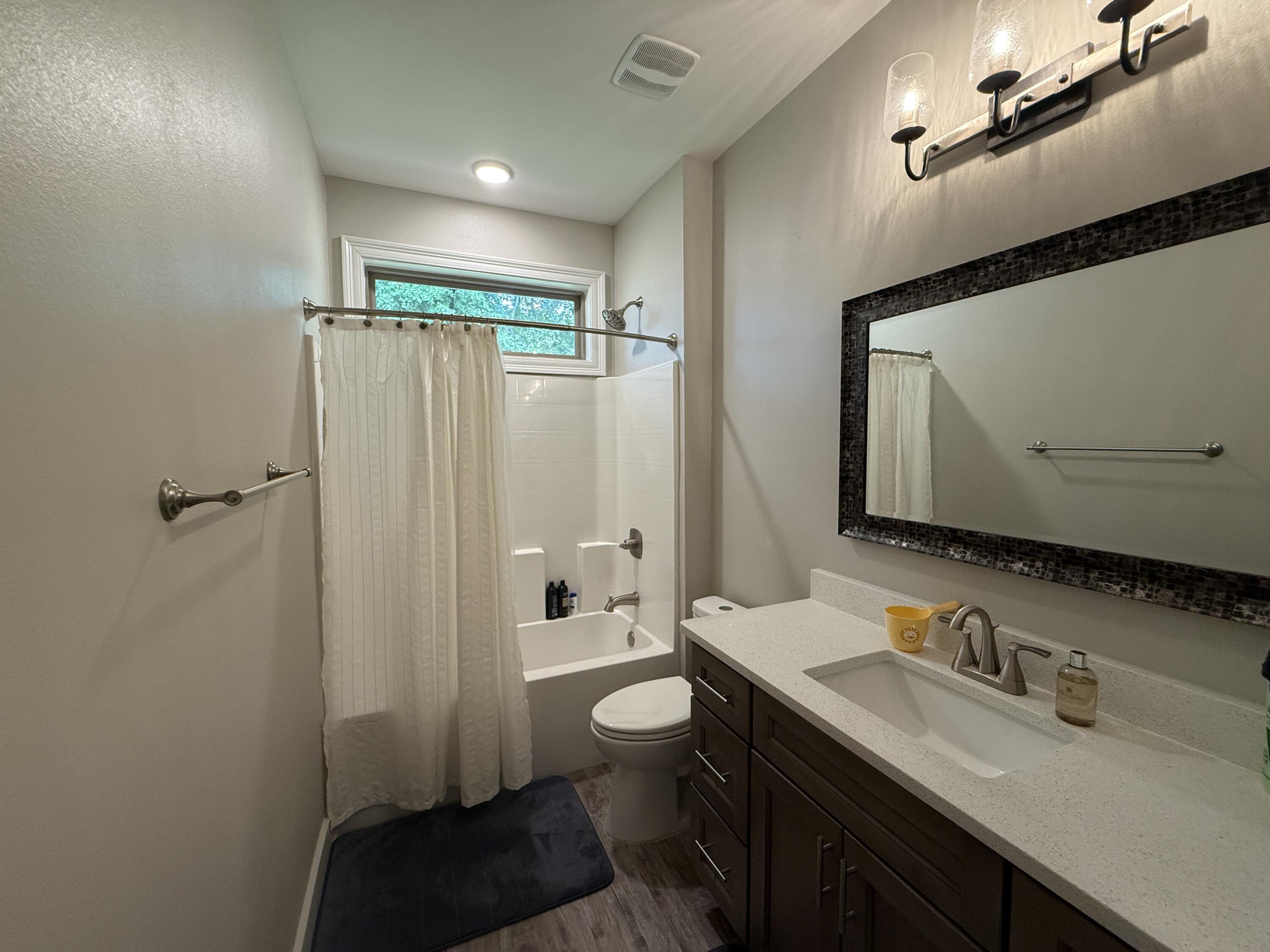 PARTIN BROOKS S/D - Residential Lease