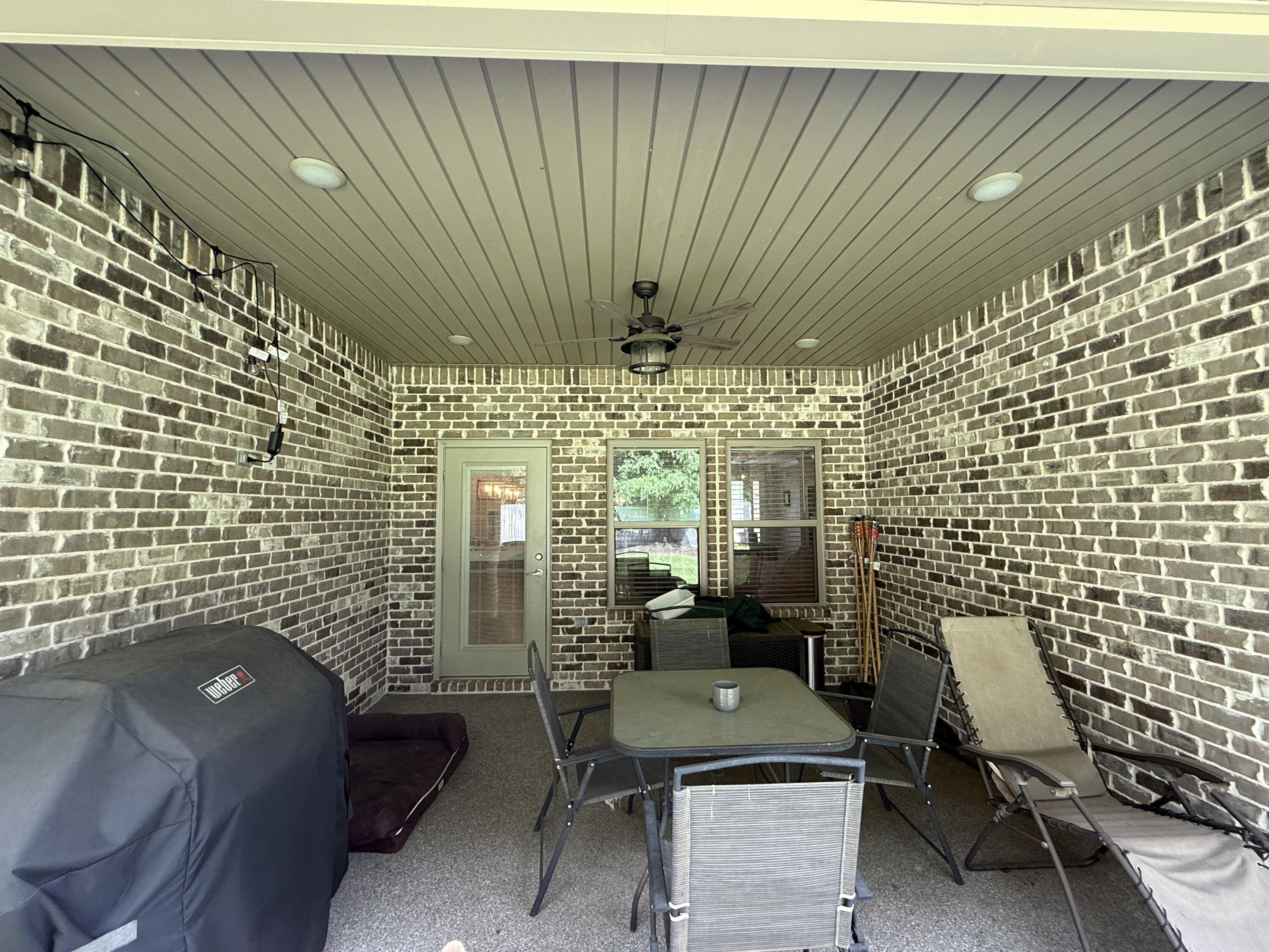 PARTIN BROOKS S/D - Residential Lease