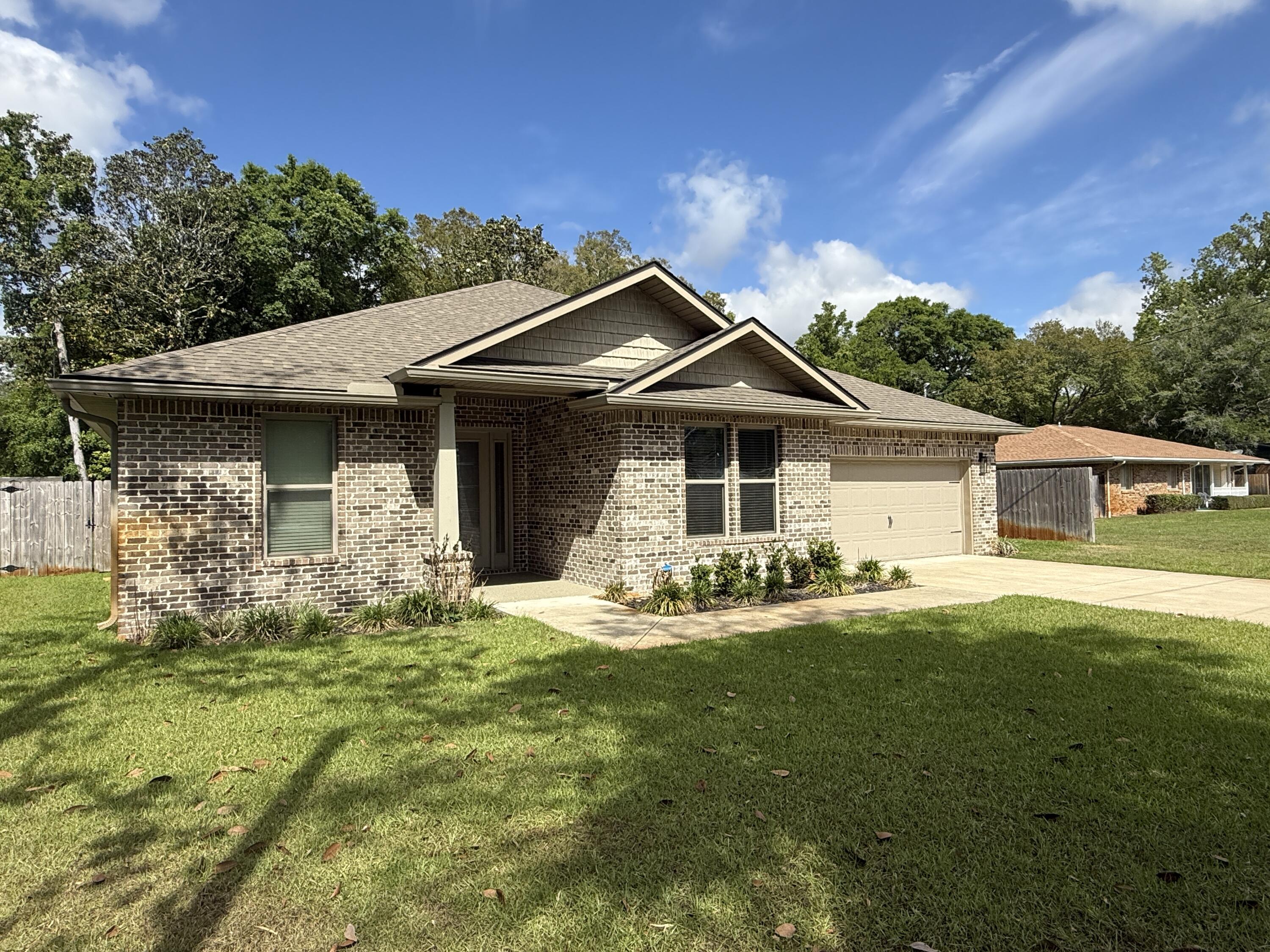 PARTIN BROOKS S/D - Residential Lease