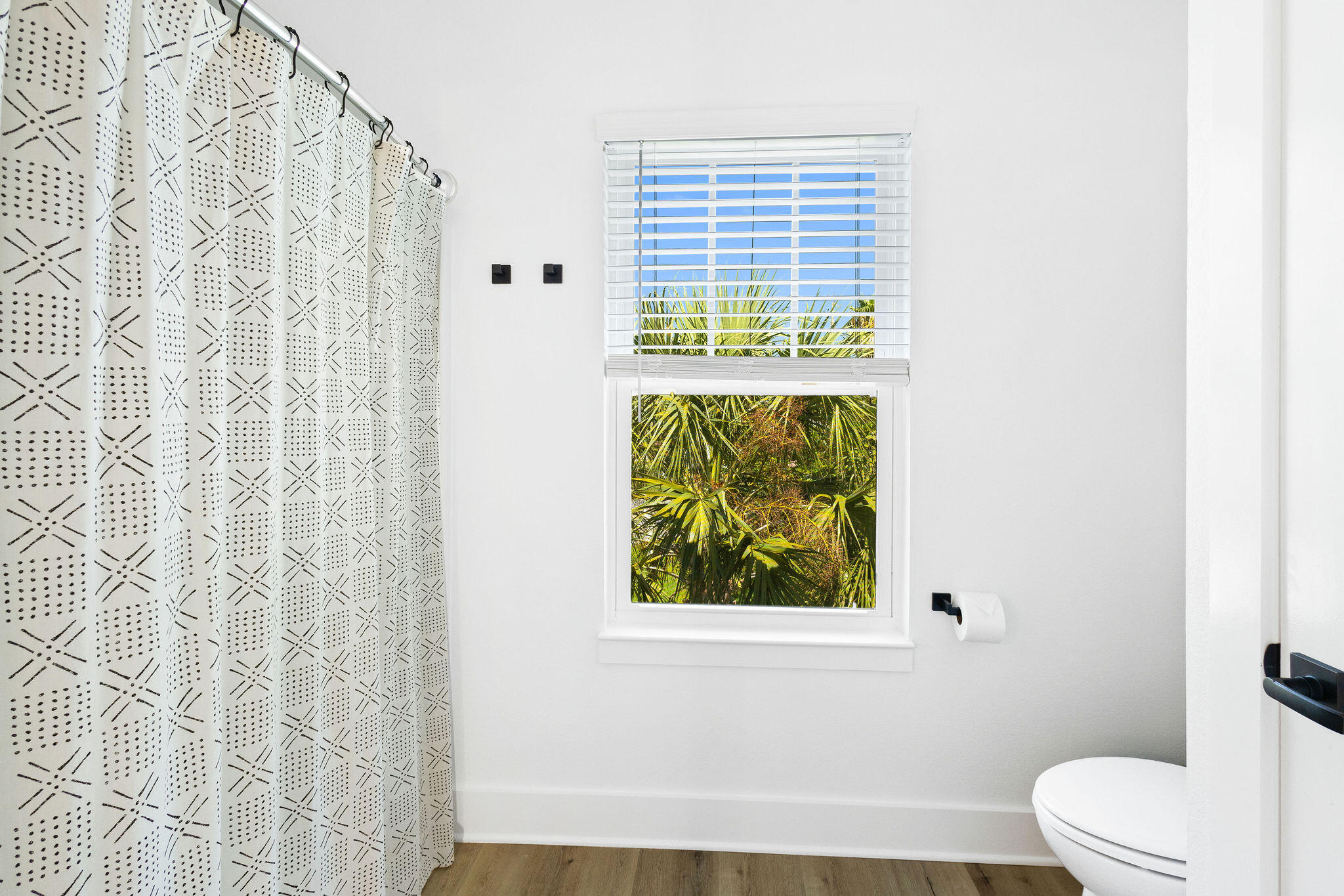 LAGUNA BEACH ESTATES 5TH ADDN - Residential
