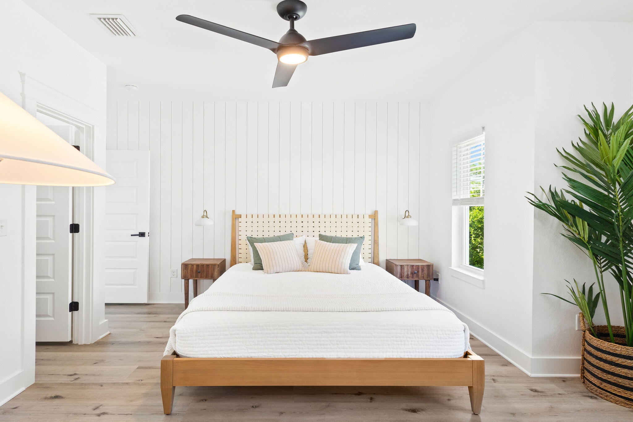 LAGUNA BEACH ESTATES 5TH ADDN - Residential