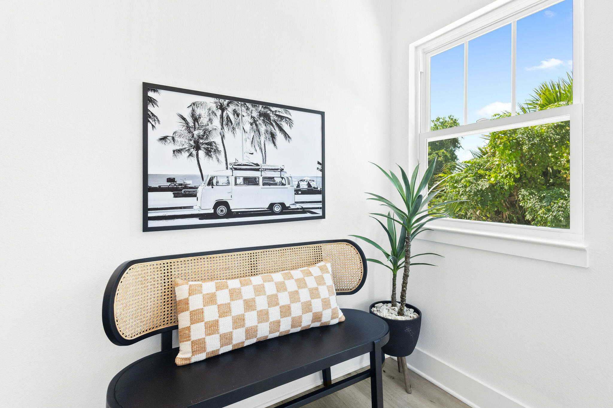LAGUNA BEACH ESTATES 5TH ADDN - Residential