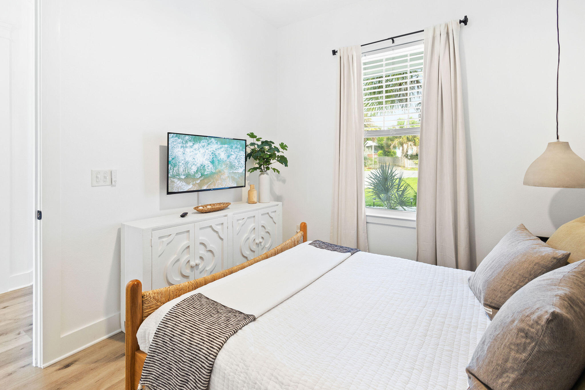 LAGUNA BEACH ESTATES 5TH ADDN - Residential