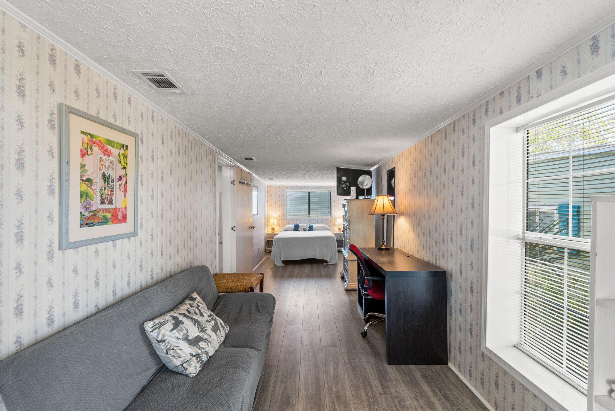 LAGUNA BEACH ESTATES 5TH ADDN - Residential