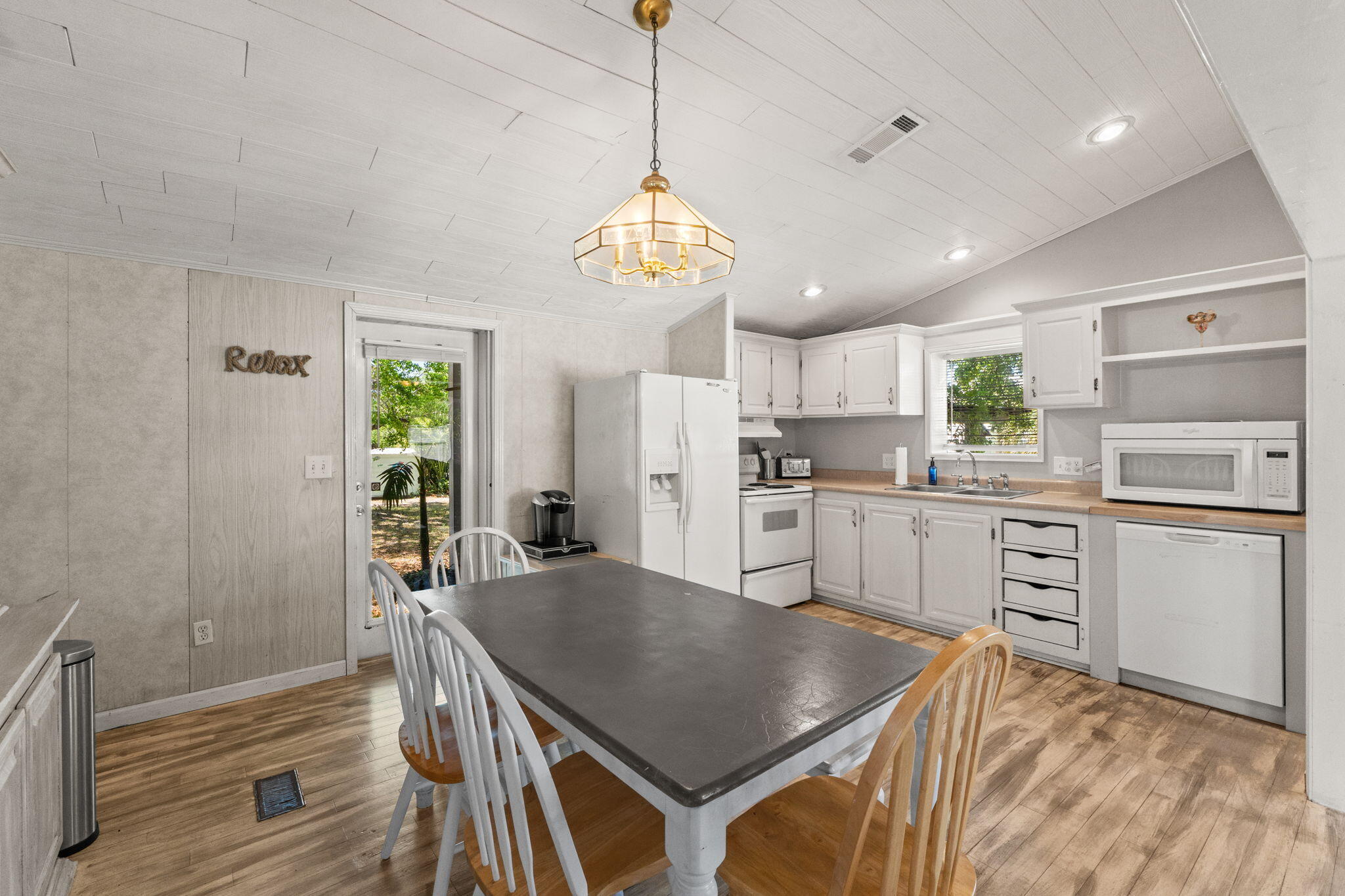 LAGUNA BEACH ESTATES 5TH ADDN - Residential