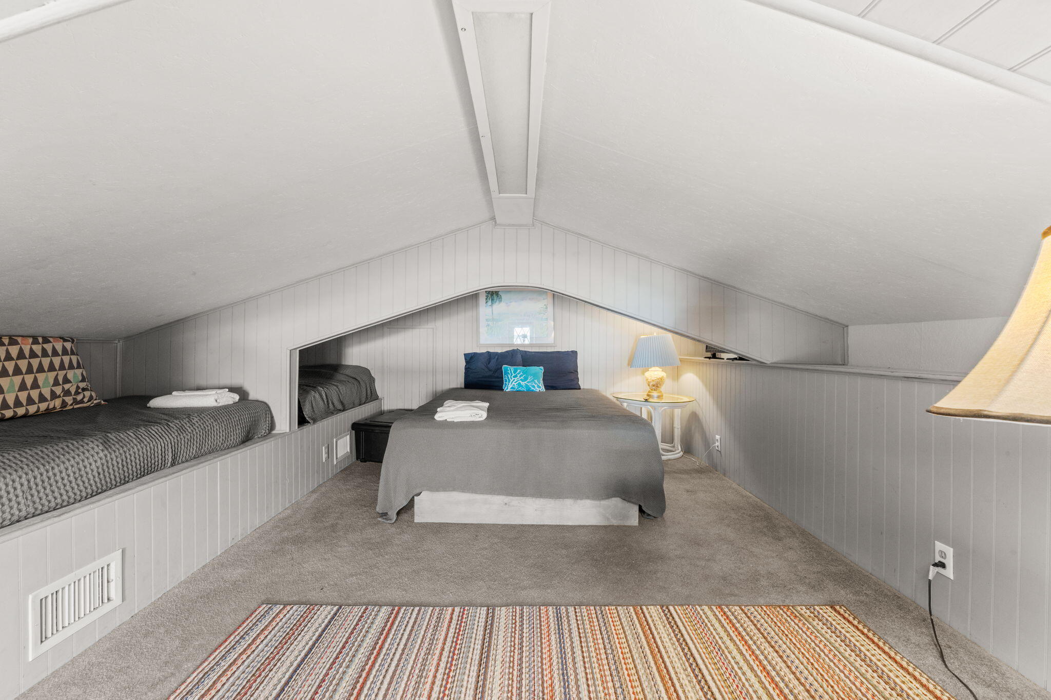 LAGUNA BEACH ESTATES 5TH ADDN - Residential