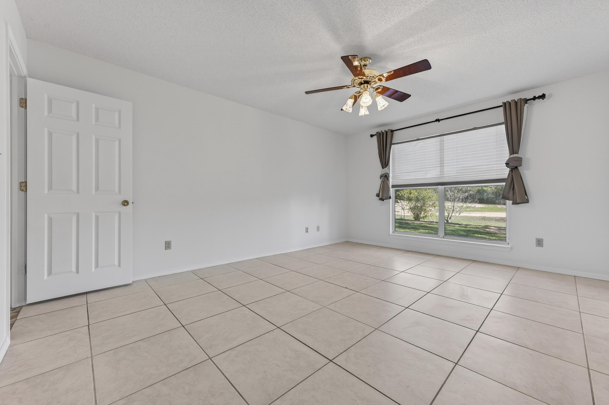 PINNACLE POINT - Residential