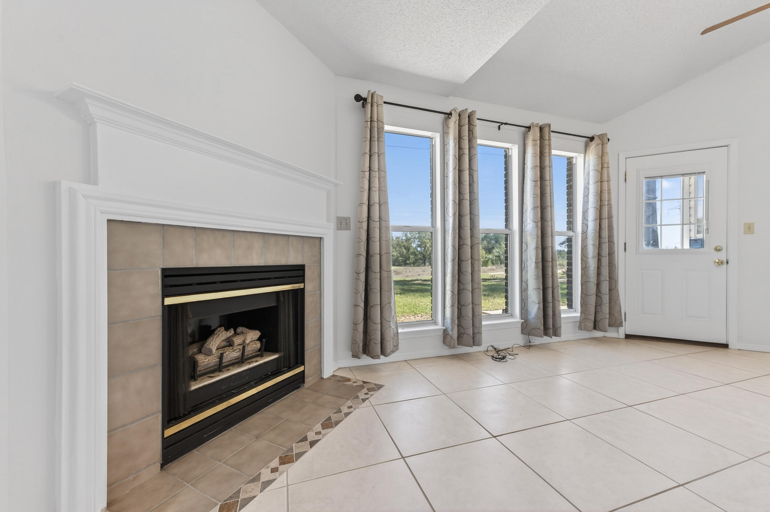 PINNACLE POINT - Residential