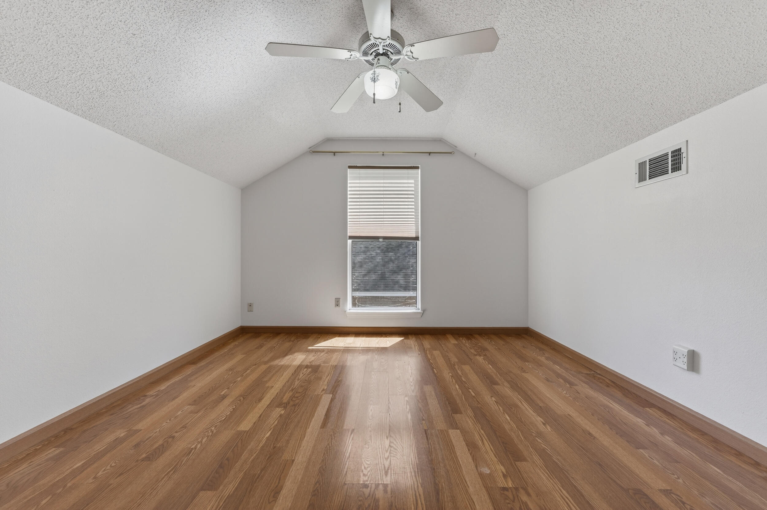 PINNACLE POINT - Residential