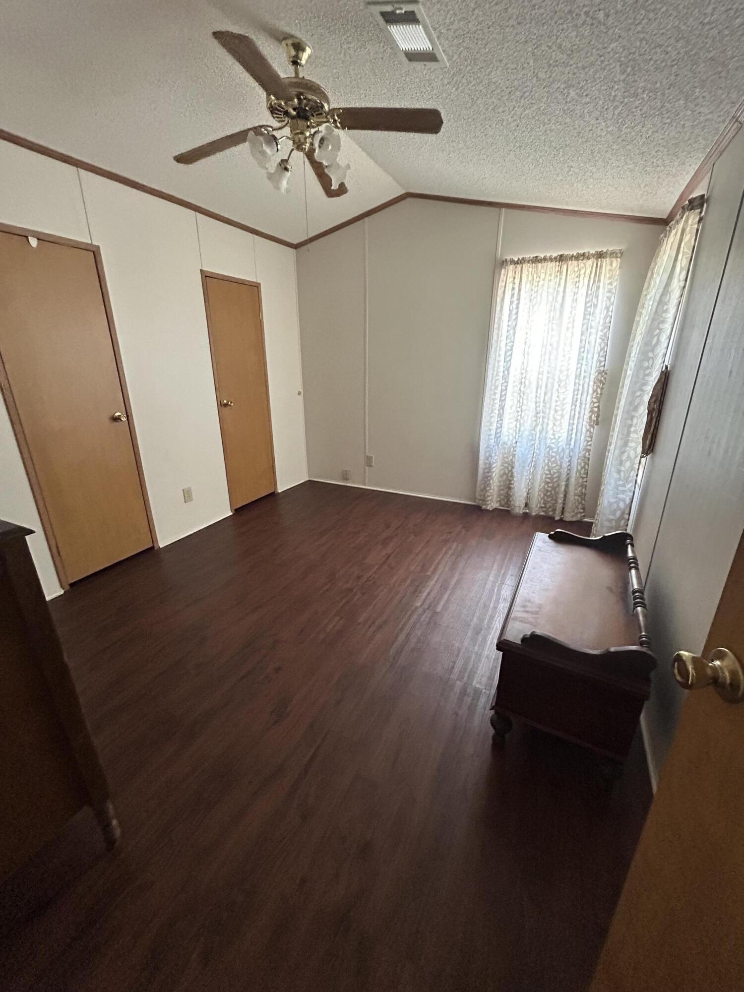 METES & BOUNDS - Residential Lease