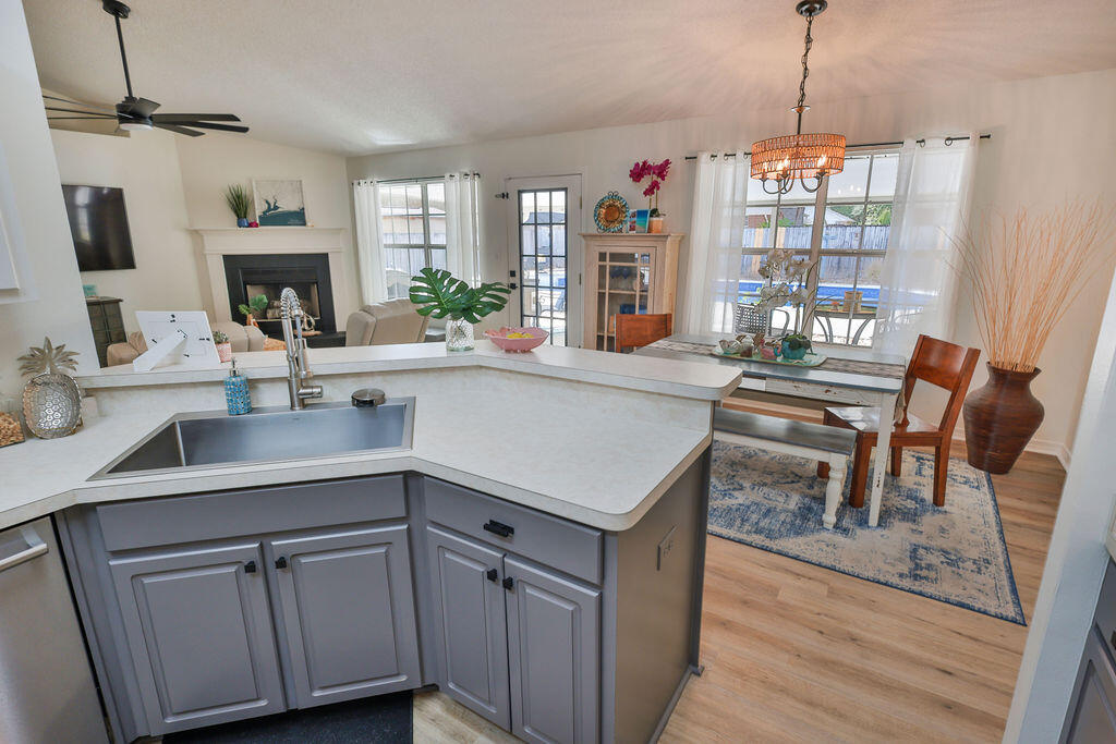 SUNDIAL ESTATES PH 2 - Residential