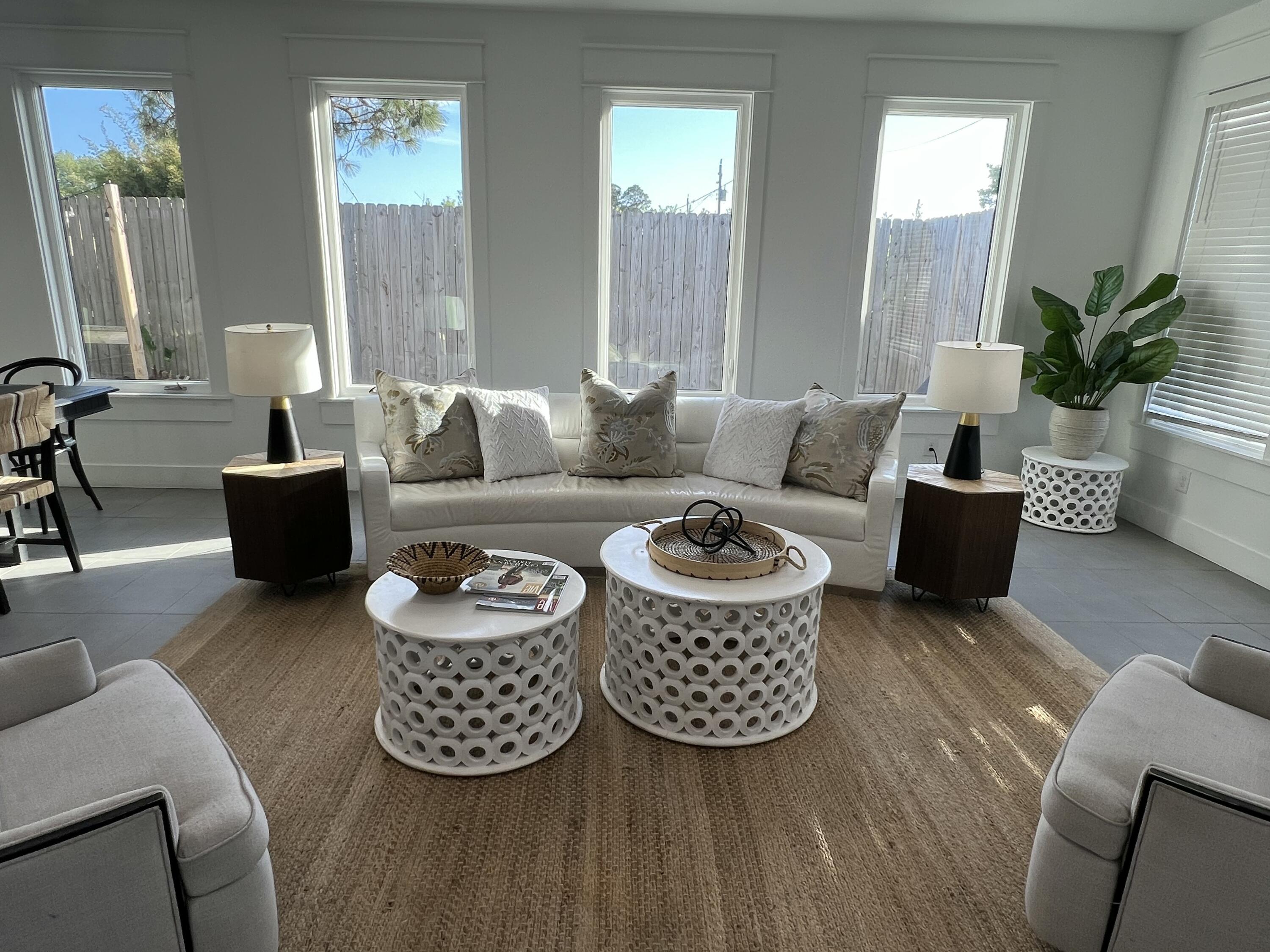 LAGUNA BEACH 6TH ADDN - Residential