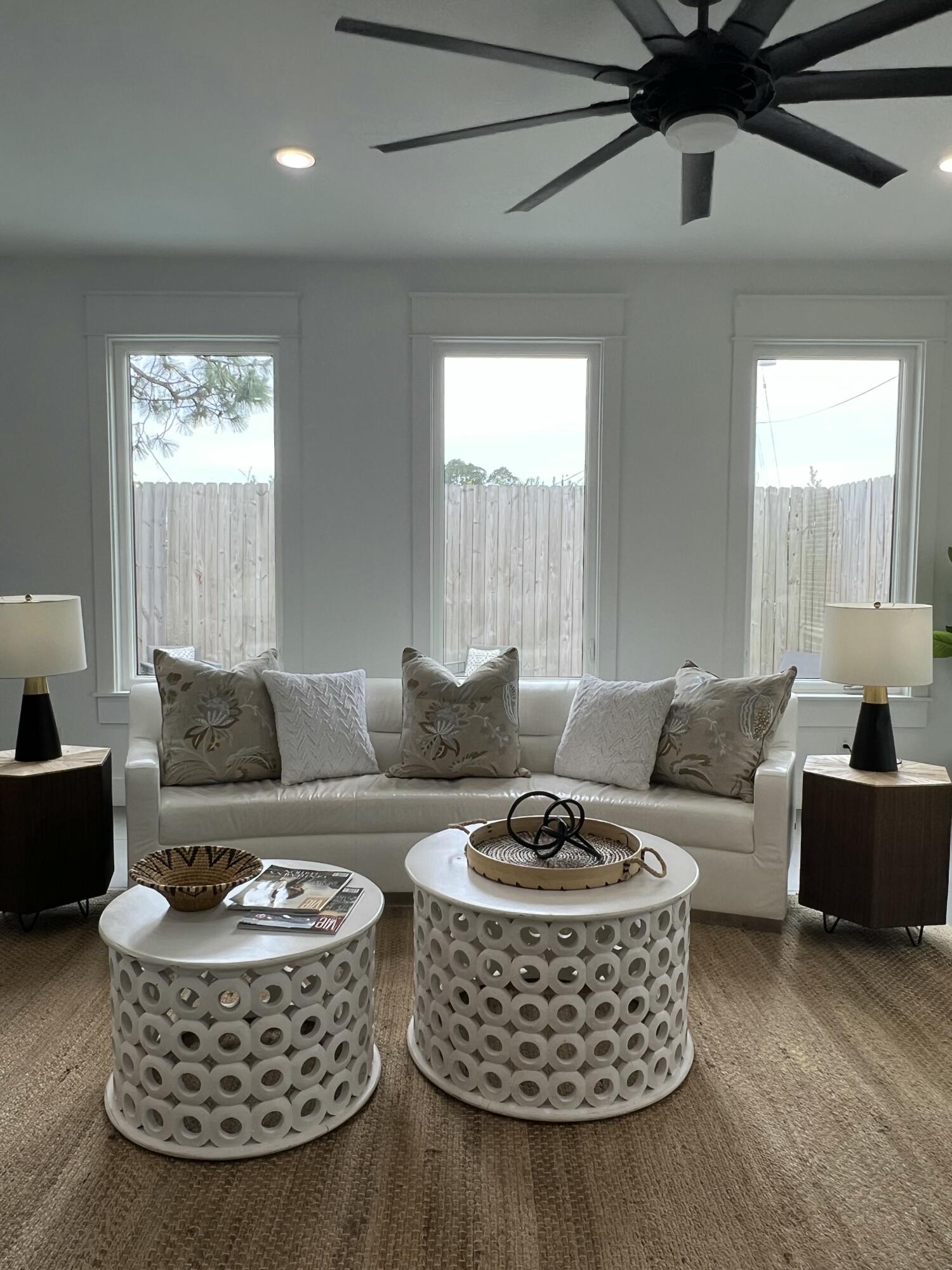 LAGUNA BEACH 6TH ADDN - Residential