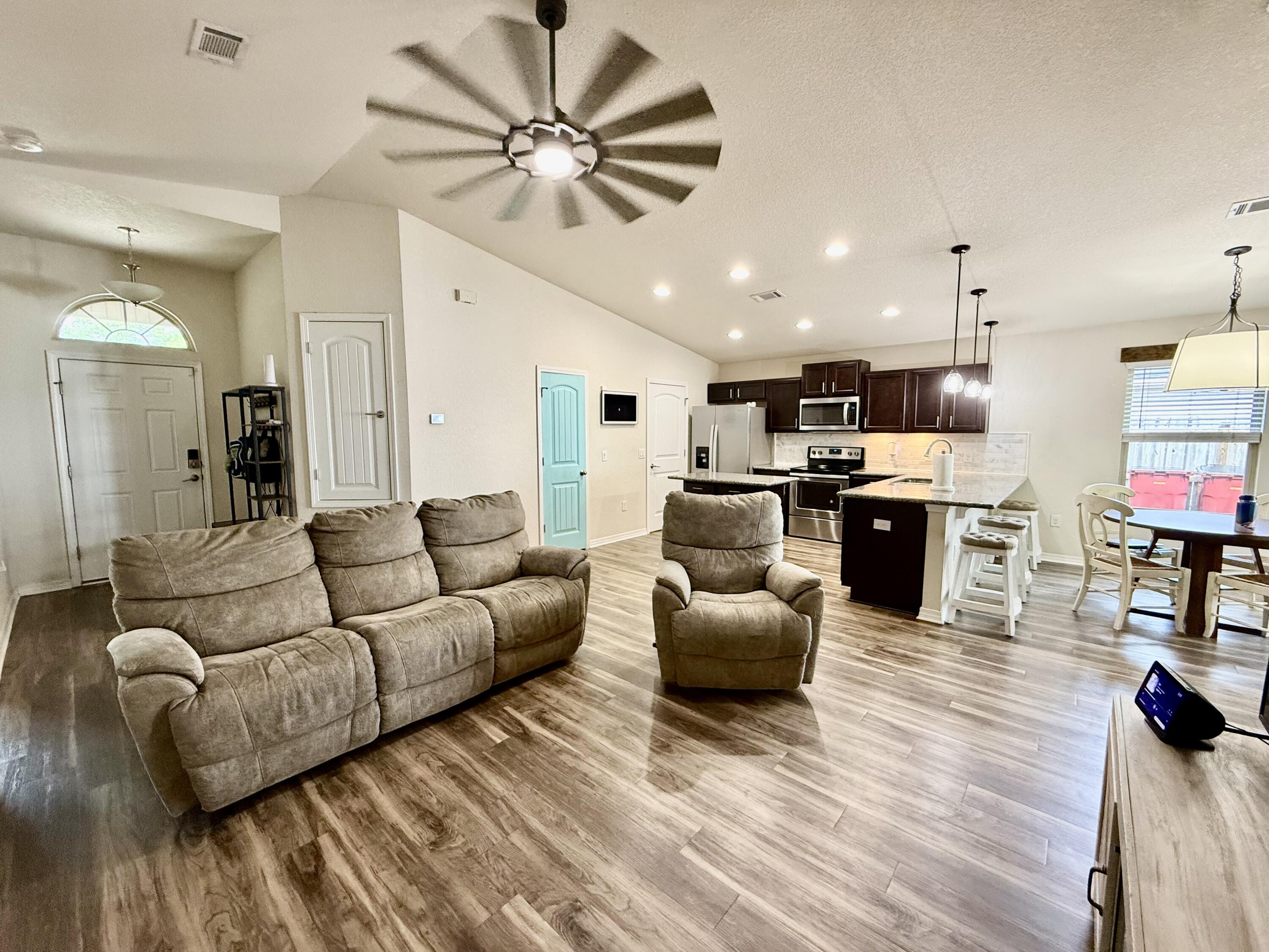 WOODLANDS 1ST ADDN - Residential