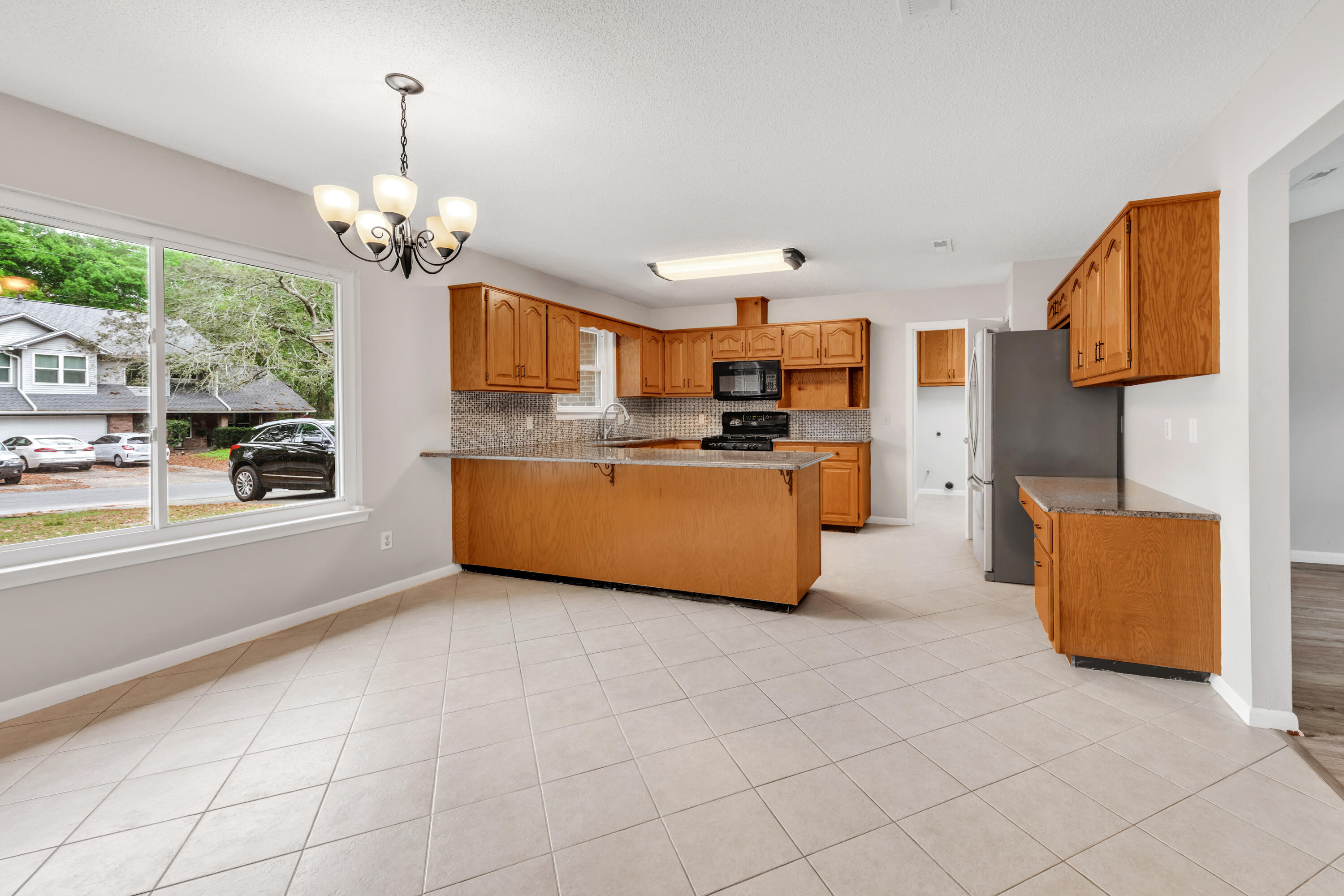 PINECREST ADDN - Residential