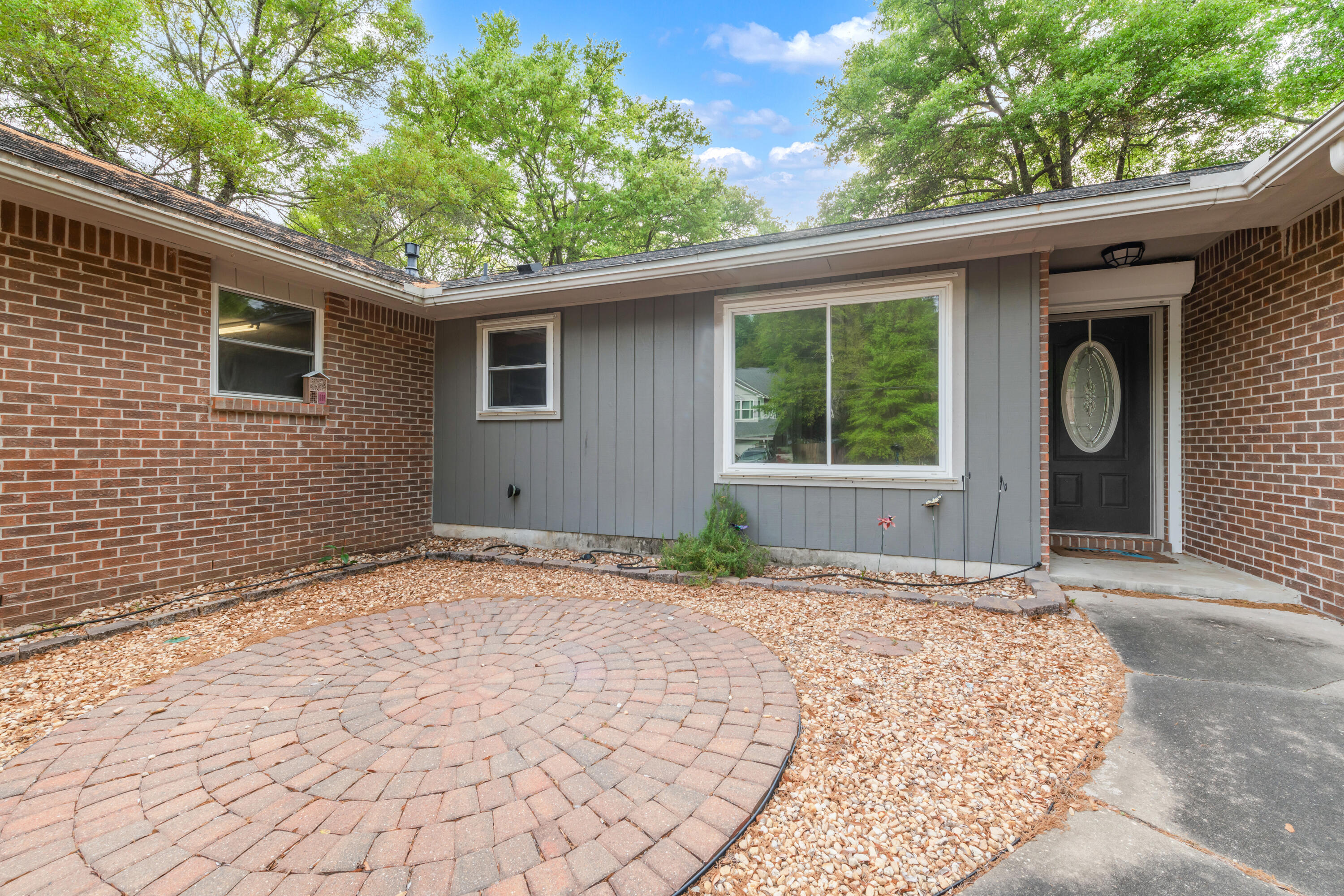 PINECREST ADDN - Residential