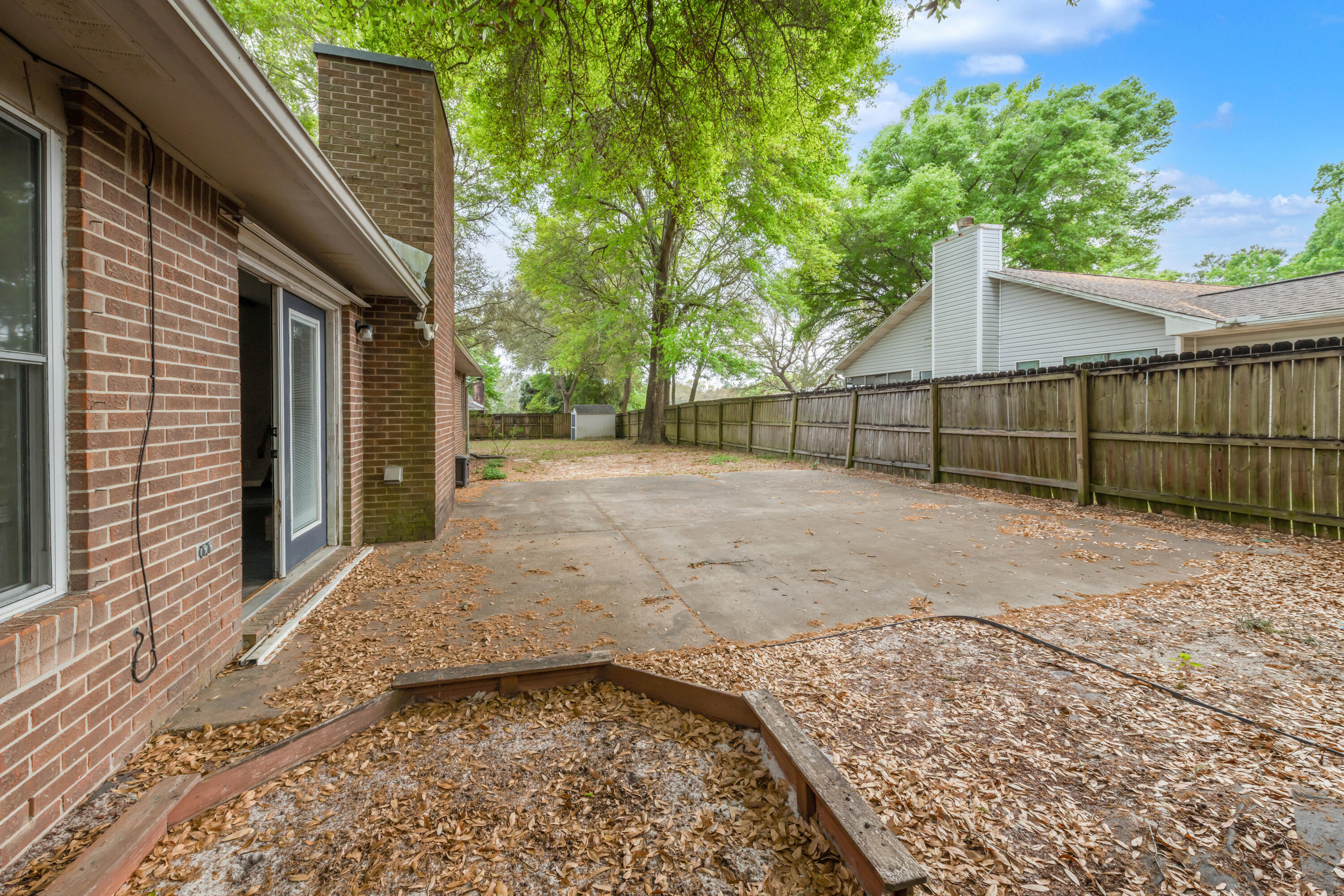 PINECREST ADDN - Residential