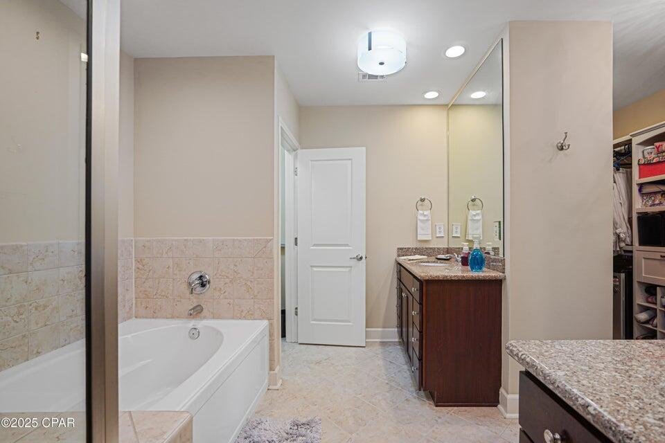 ISLAND RESERVE - Residential