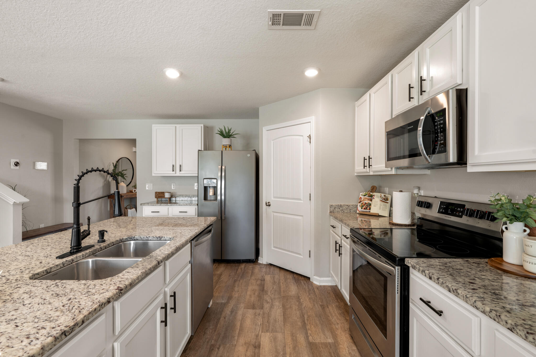 Redstone Commons - Residential