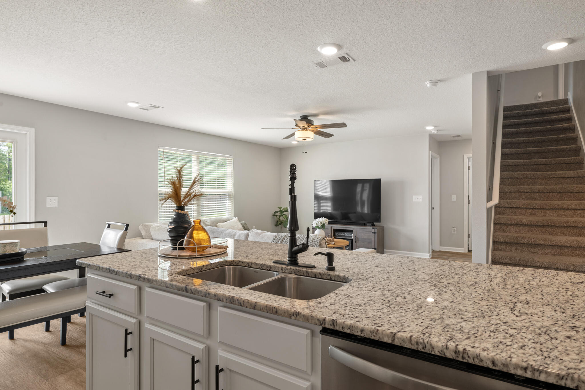 Redstone Commons - Residential