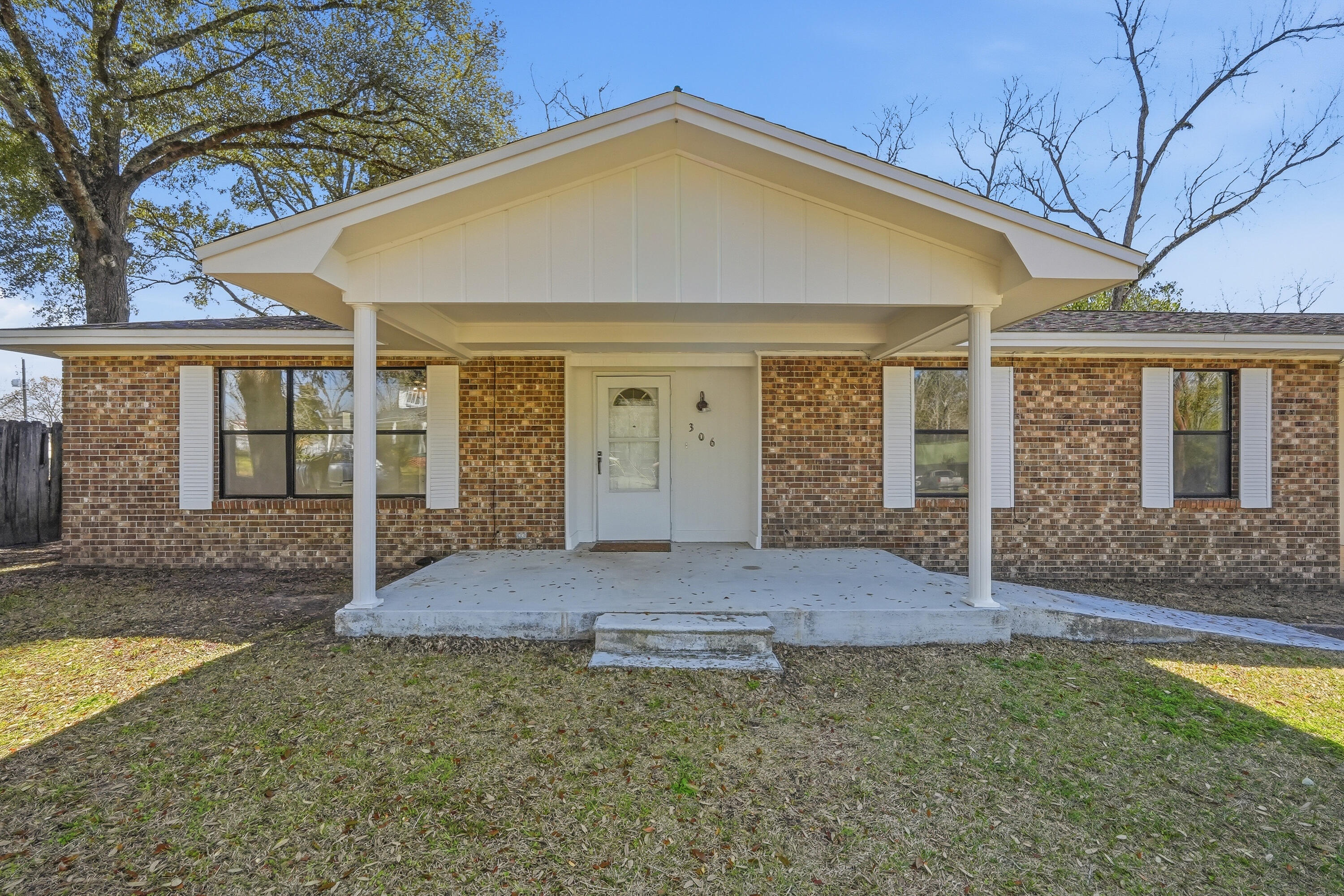 NO RECORDED SUBDIVISION - Residential