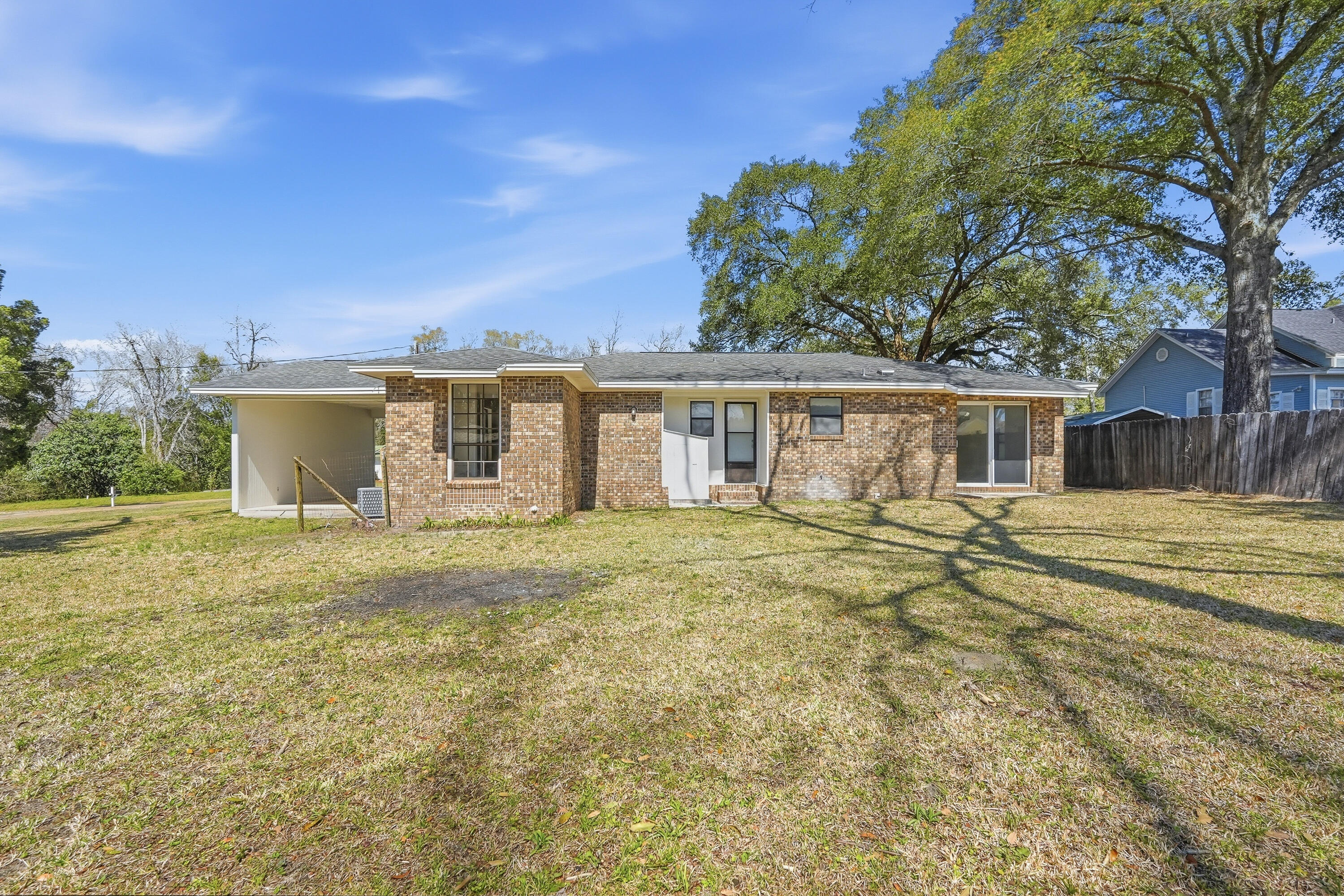 NO RECORDED SUBDIVISION - Residential