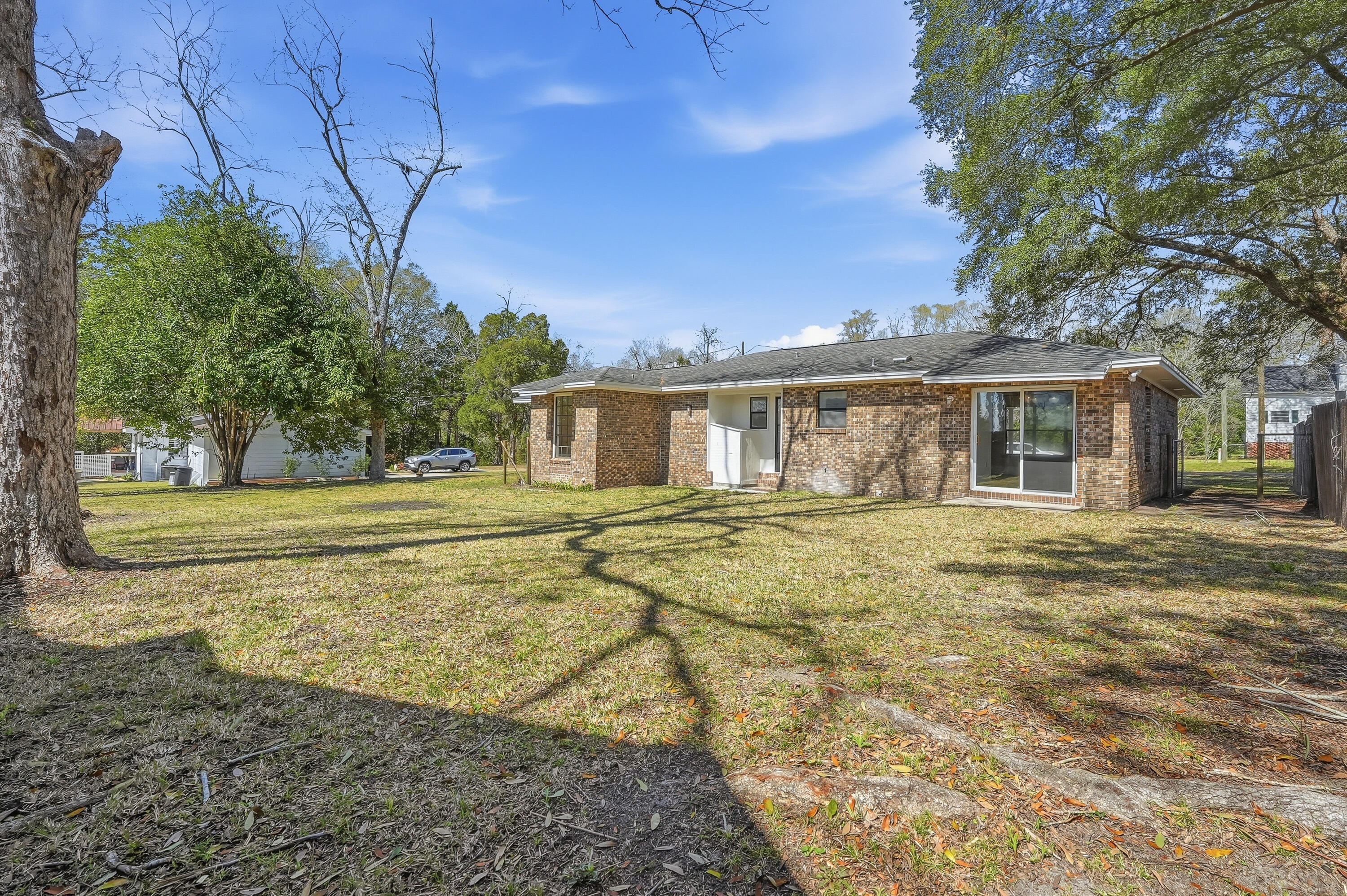 NO RECORDED SUBDIVISION - Residential