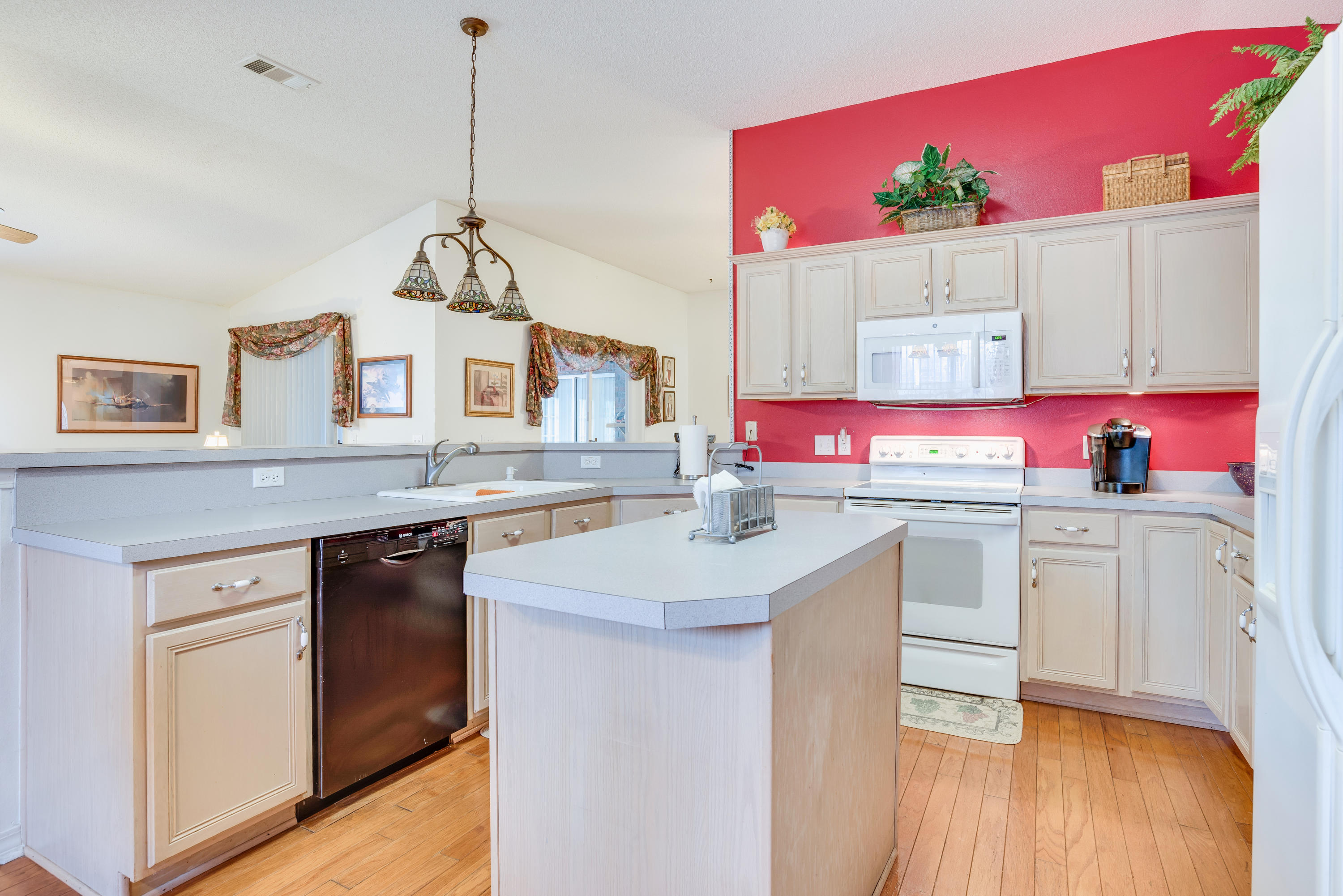 MARION MANOR - Residential