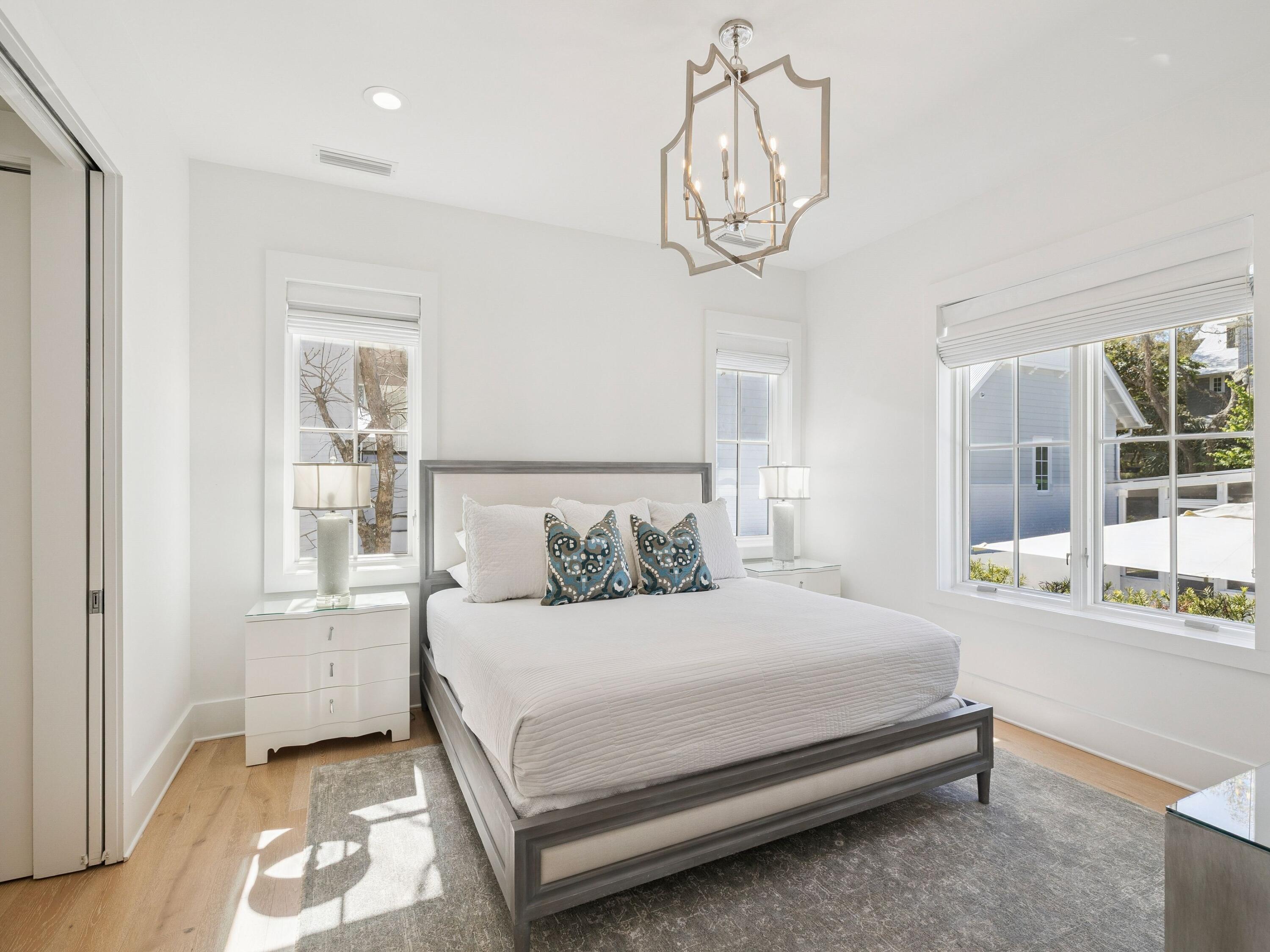 SEAGROVE 5TH ADDN - Residential