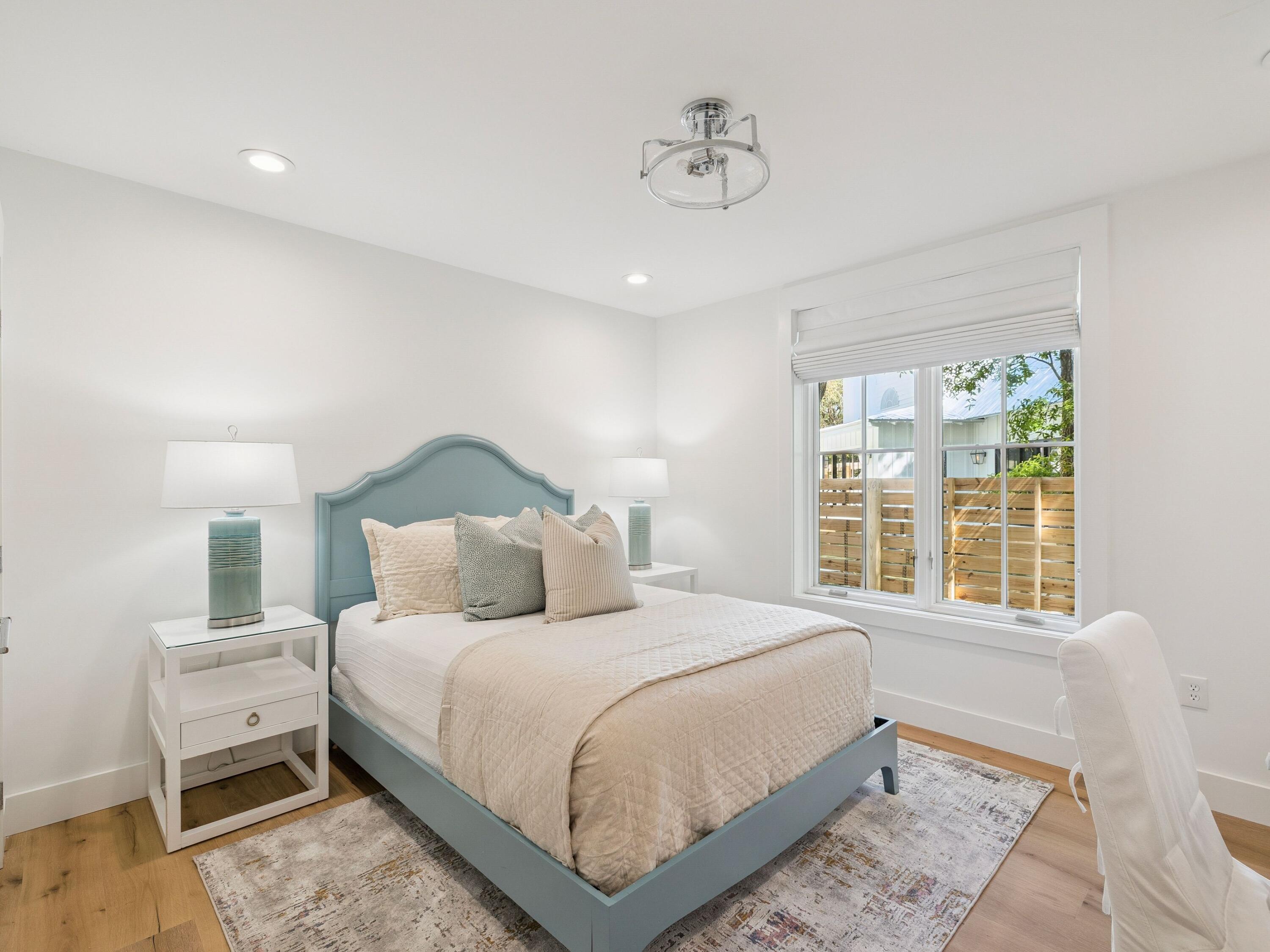 SEAGROVE 5TH ADDN - Residential