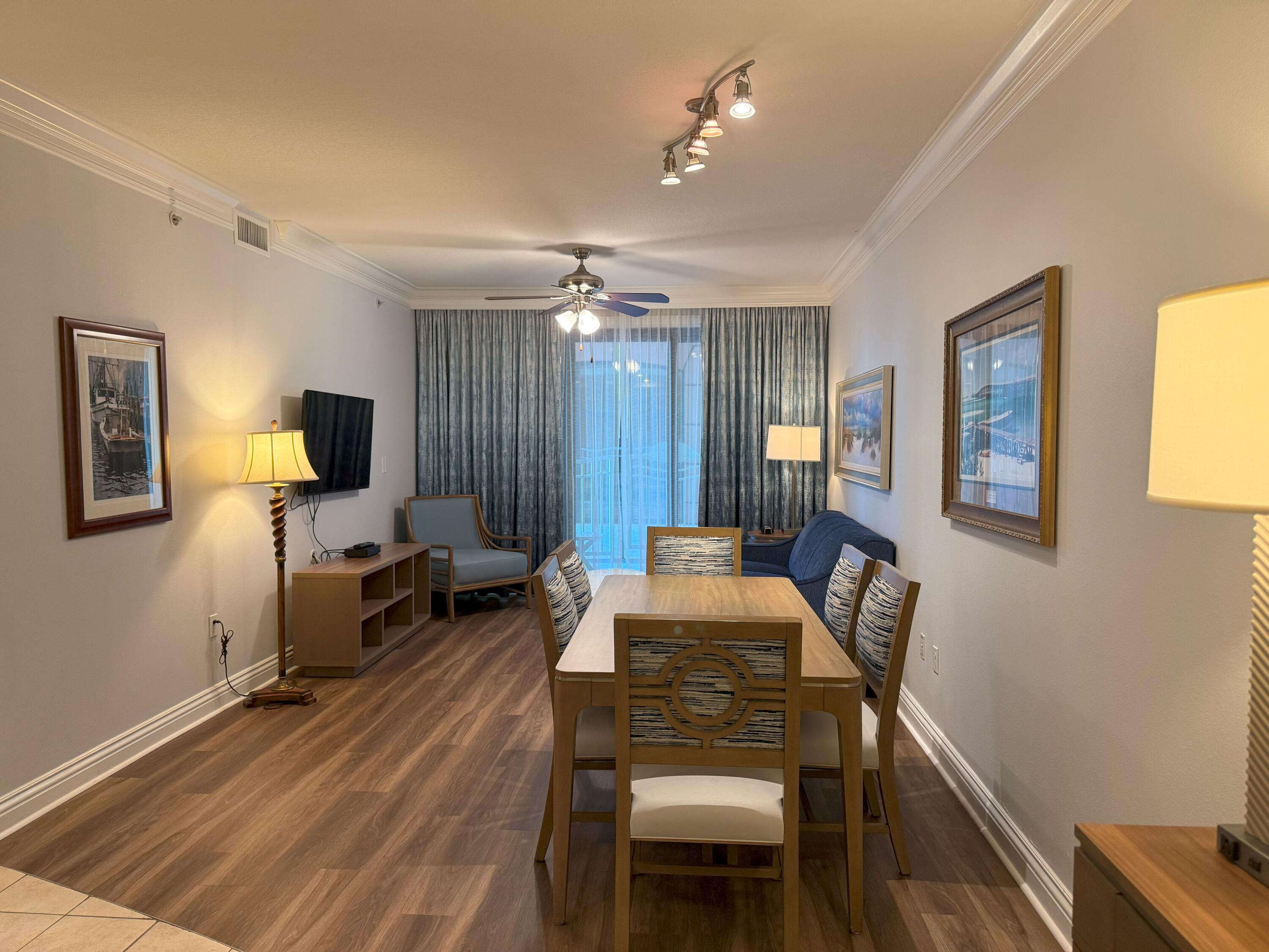 EMERALD GRANDE - Residential