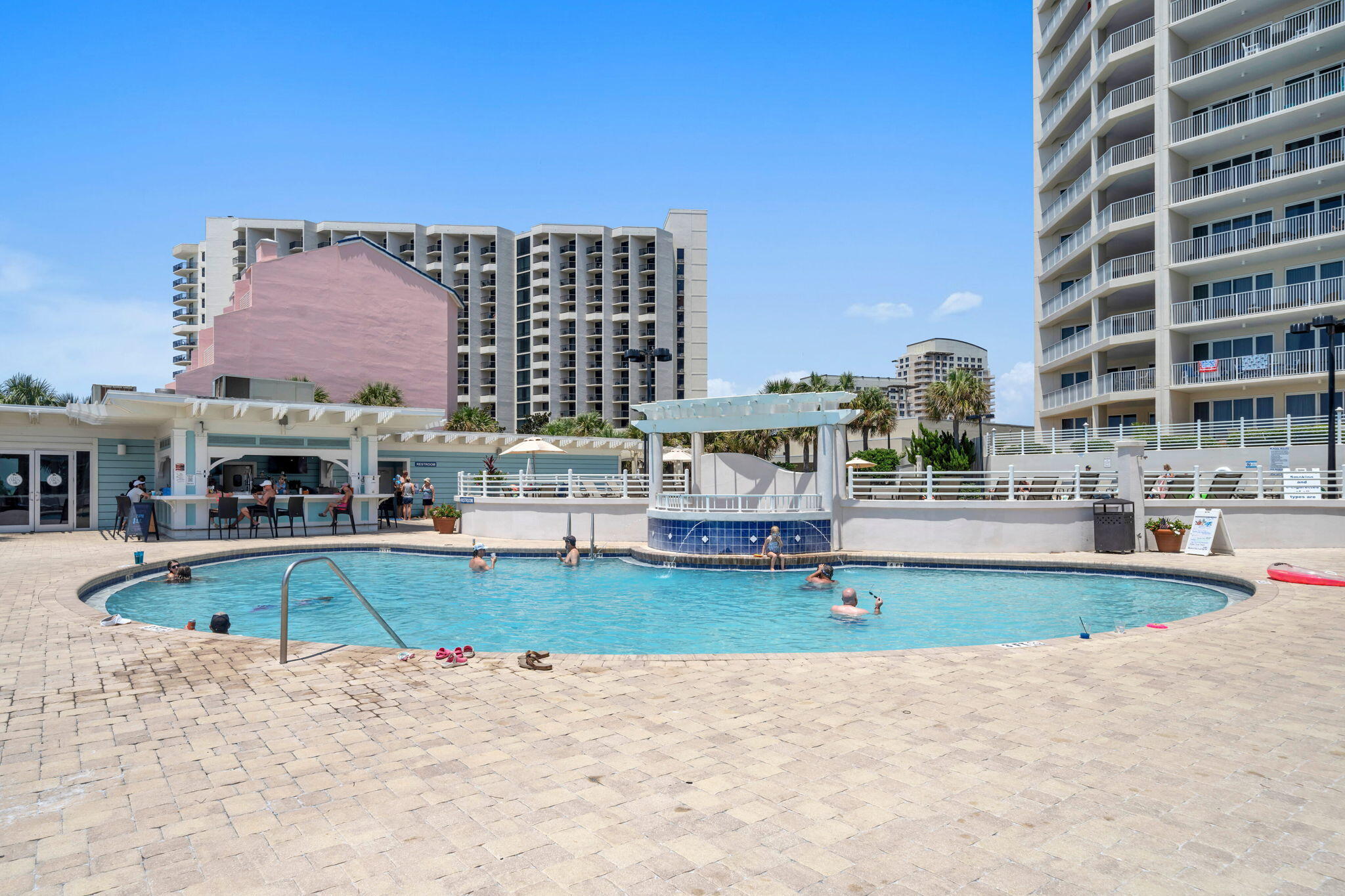TIDES AT TOPS'L - Residential