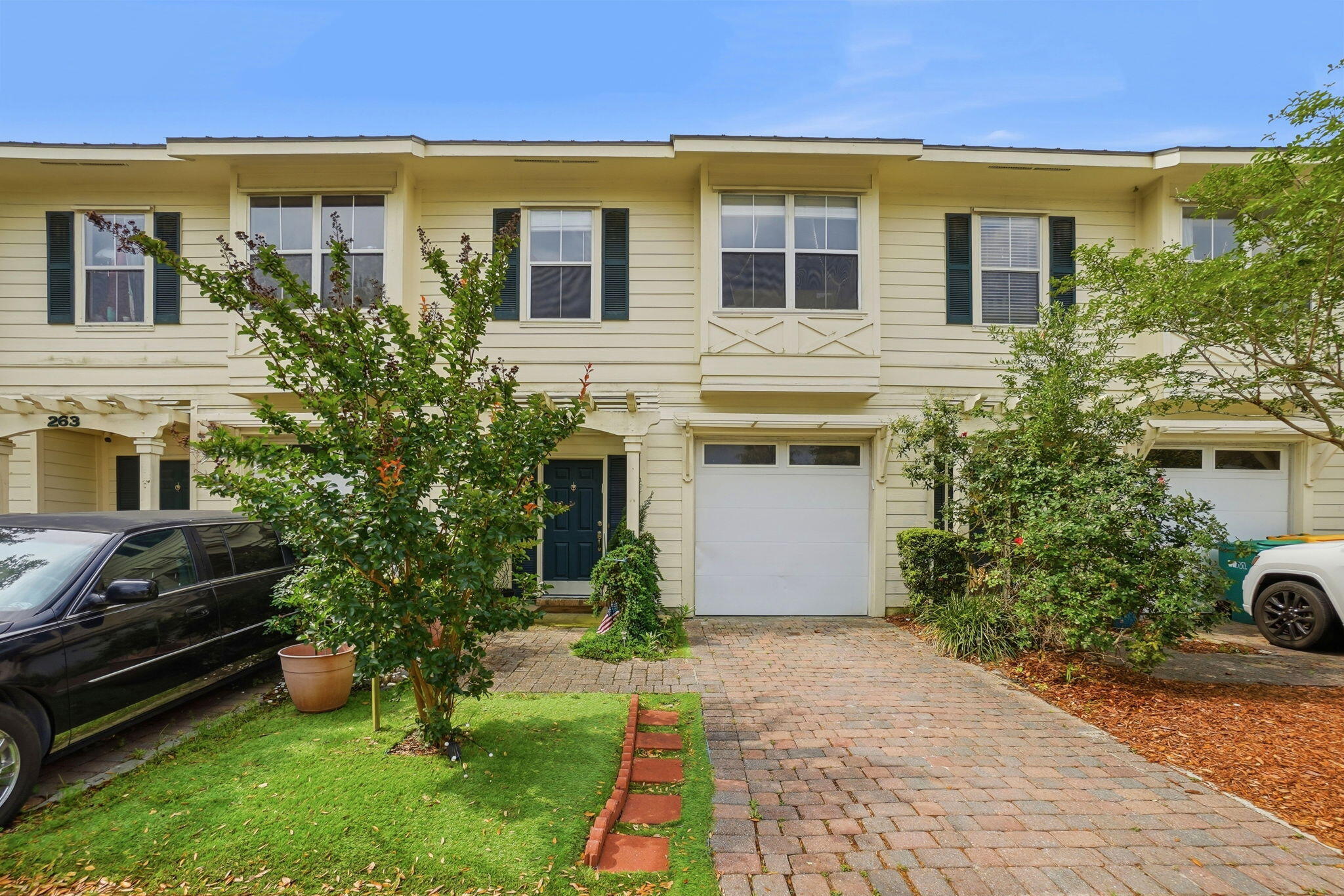 OLD BAY VILLAGE PHASE 1 - Residential
