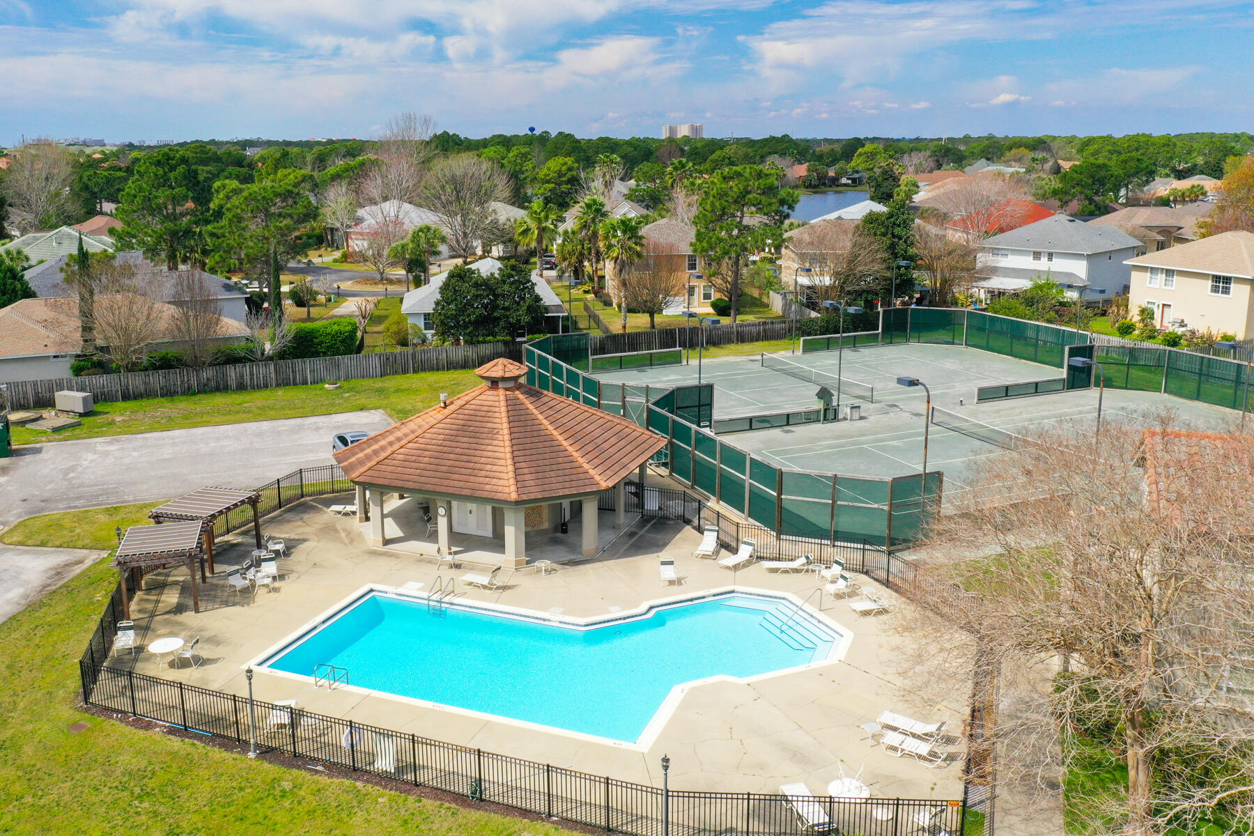 EMERALD BAY PH 1A - Residential