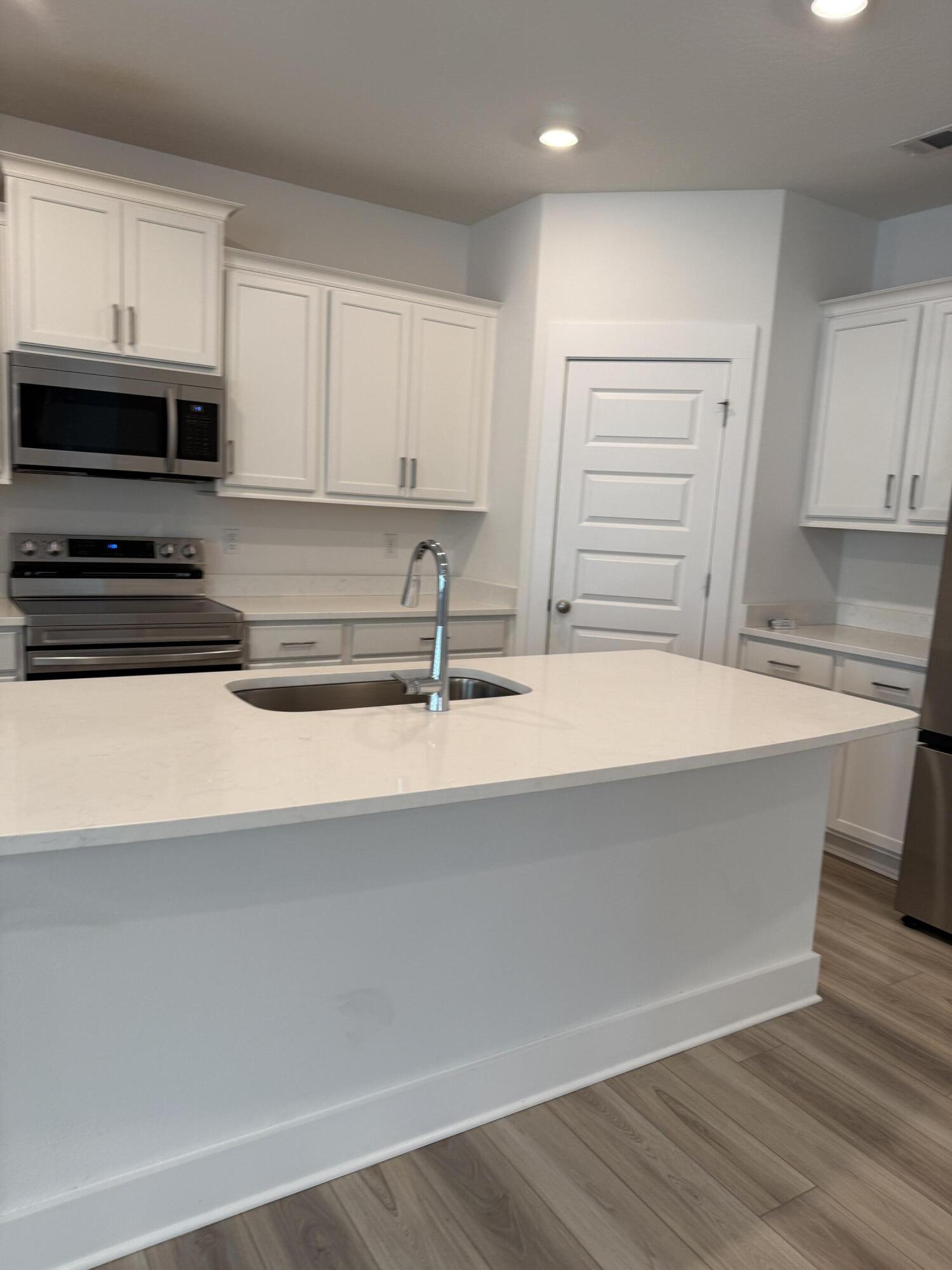 MAGNOLIA CREEK PHASE 1 - Residential Lease