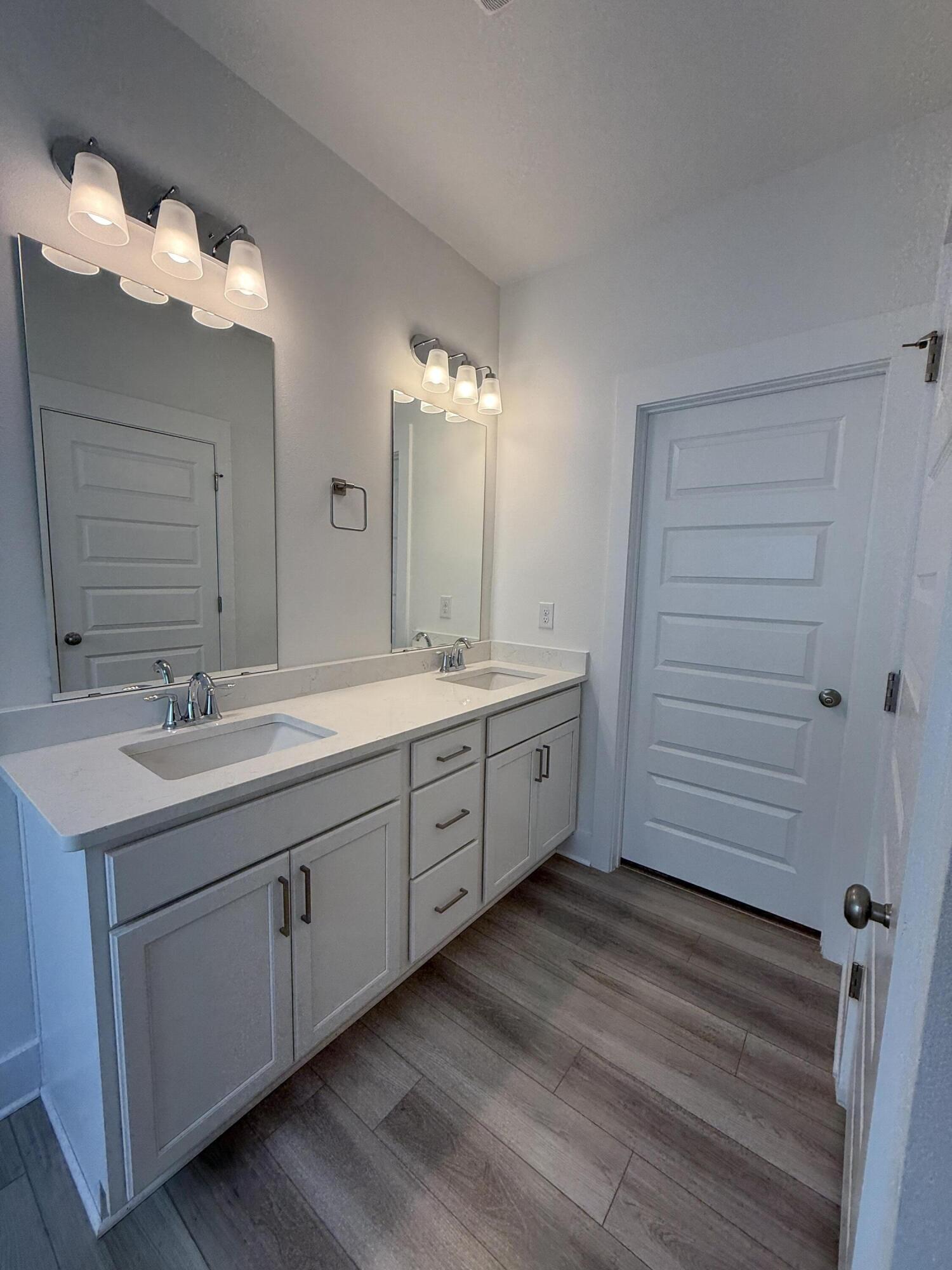 MAGNOLIA CREEK PHASE 1 - Residential Lease